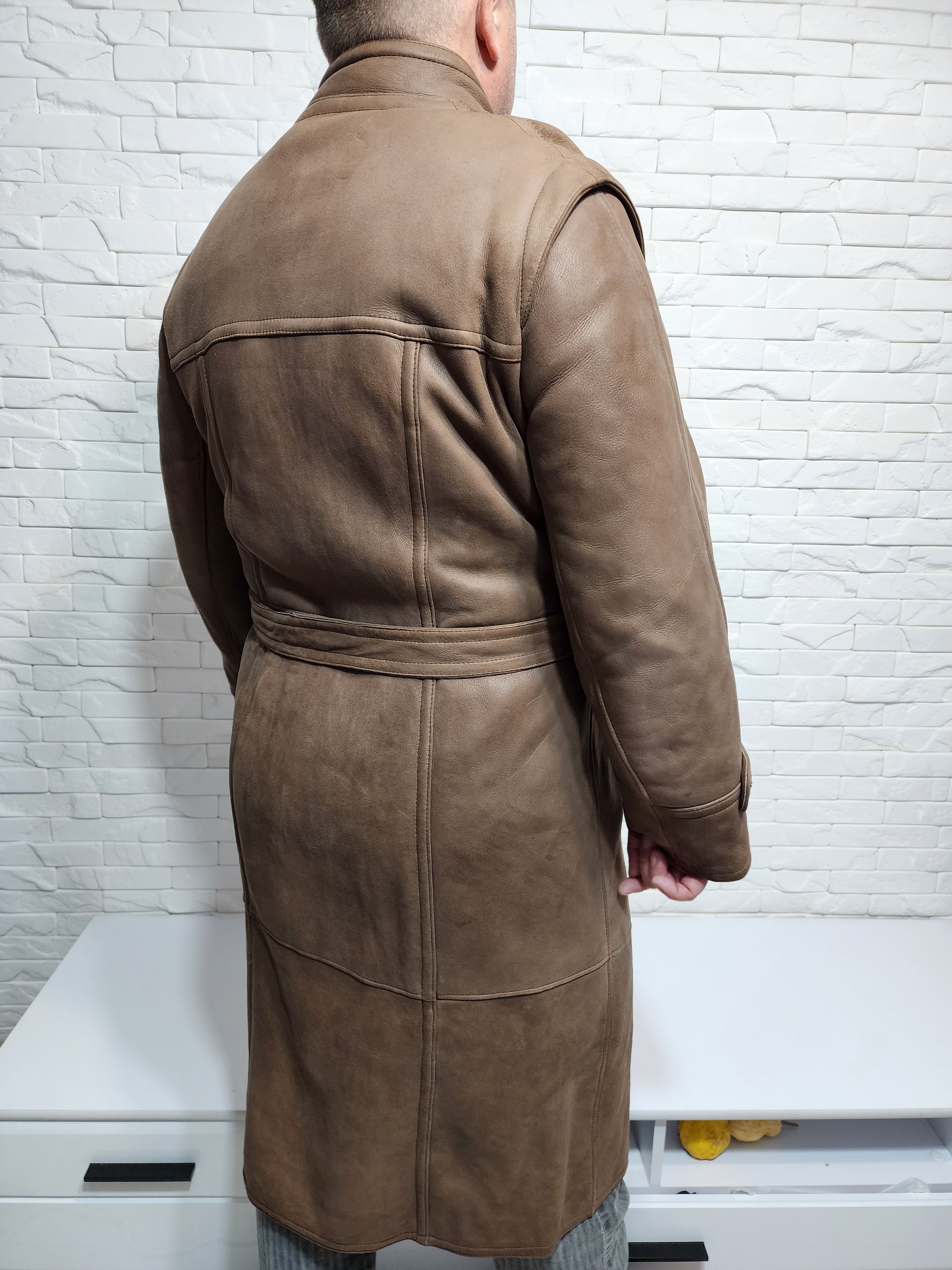 Genuine Leather Brown Sheepskin Coat: Genuine Fur, Button-Down Size US L / EU 52-54 / 3 - 4 Thumbnail