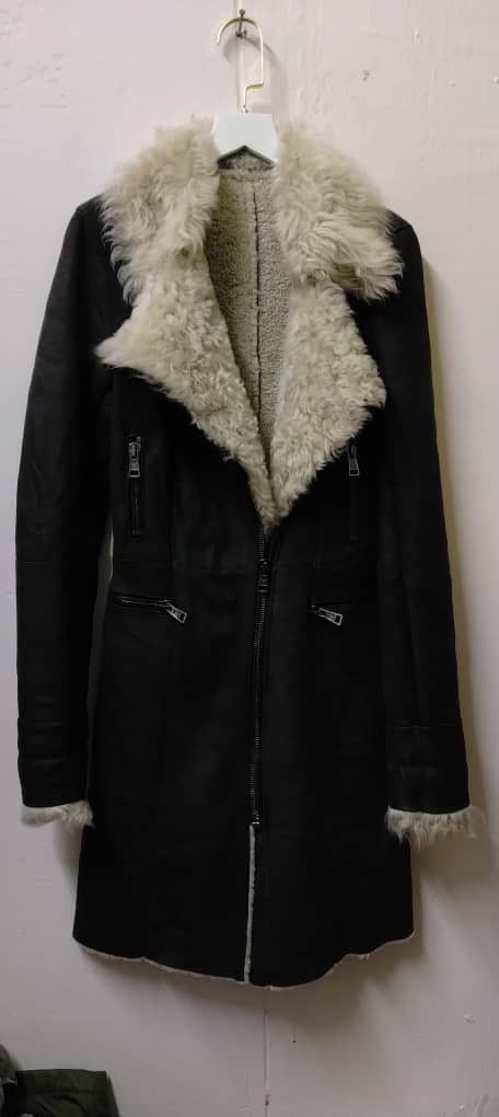 Vintage Ventcouvert black lambskin and Toscana shearling long coat. Size XS / US 0-2 / IT 36-38 - 1 Thumbnail