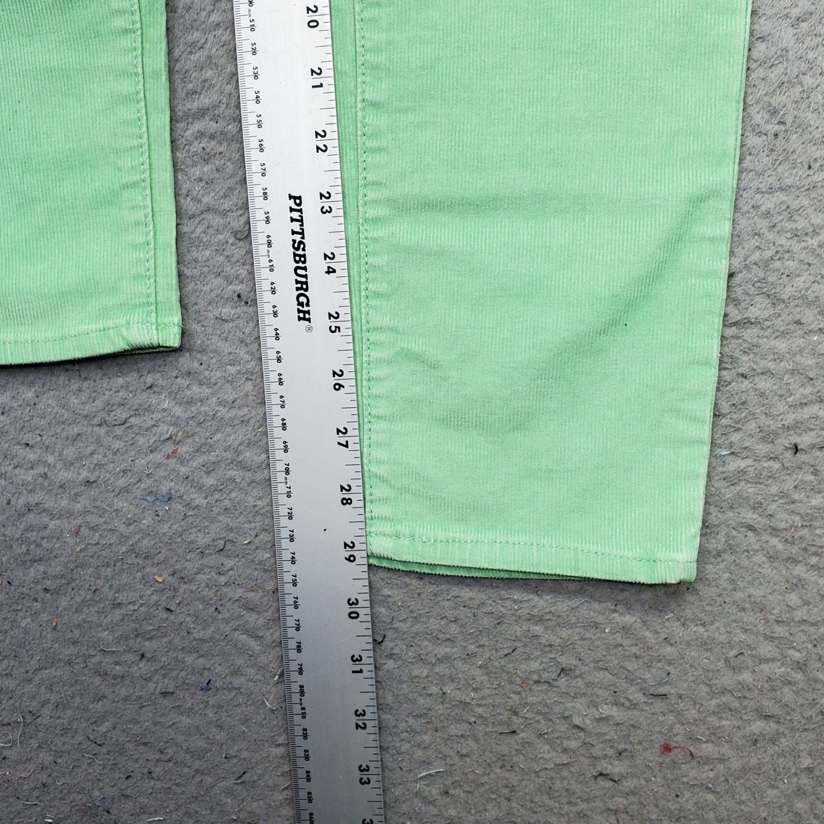 Gap Gap Womens Corduroy Pants 6 Green Flat Front 29.25" Inseam Skinny Leg Casual Streetwear Chino NWT Womens Size 6 Gap Pants Green Corduroy Jackets? Size 28" / US 6 / IT 42 - 4 Thumbnail