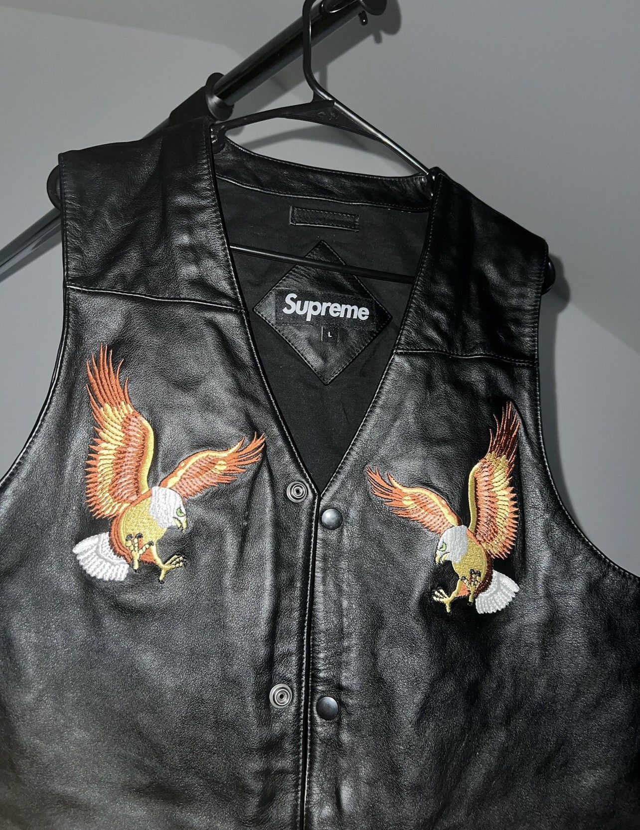 トップス Supreme 18SS Eagle Leather Vest 新入荷】SUPREME シュプリーム 18SS Eagle Leather Vest 入荷 - 【公式