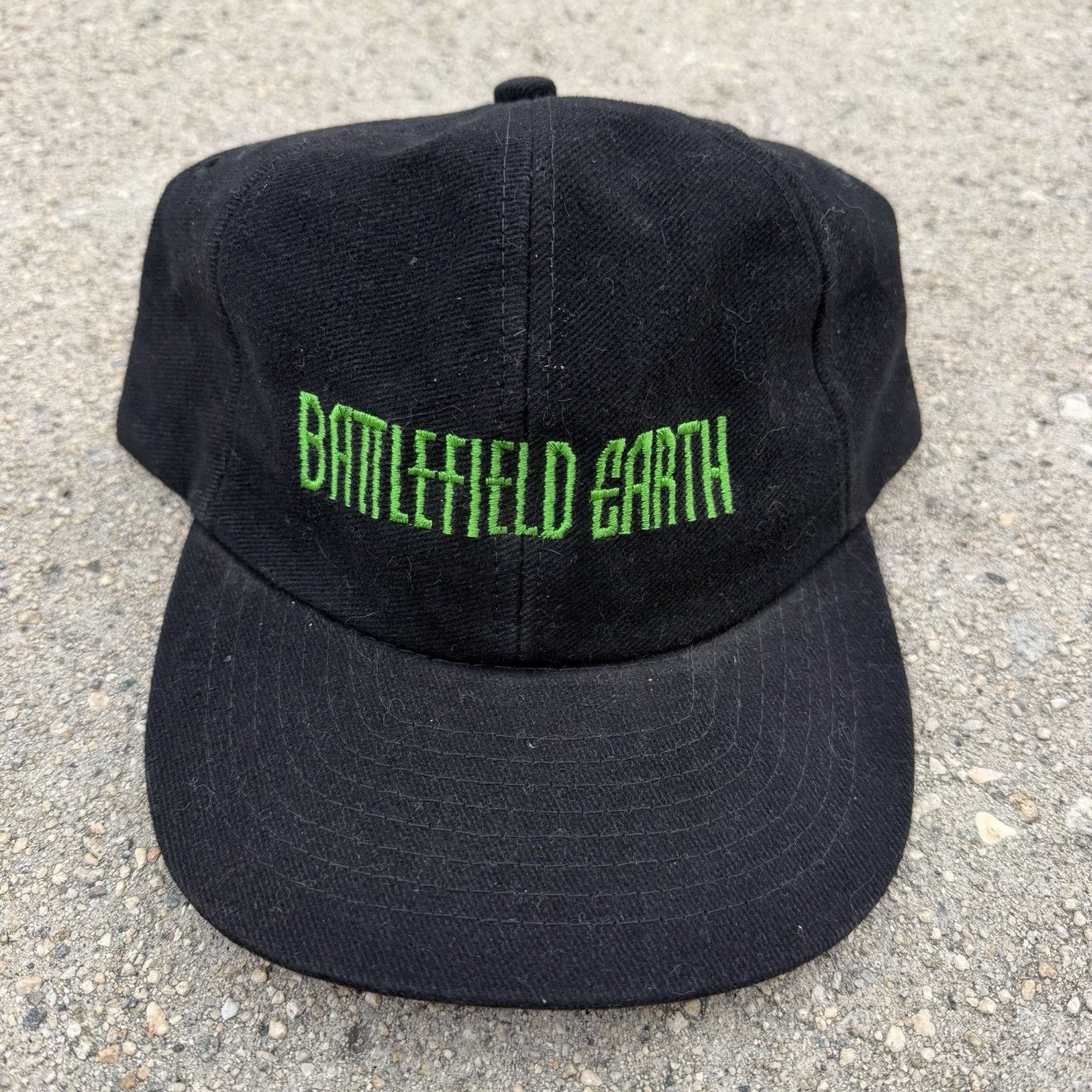 Vintage Vintage Y2K "Battlefield Earth" Movie Promo SnapBack Hat Size ONE SIZE - 1 Thumbnail