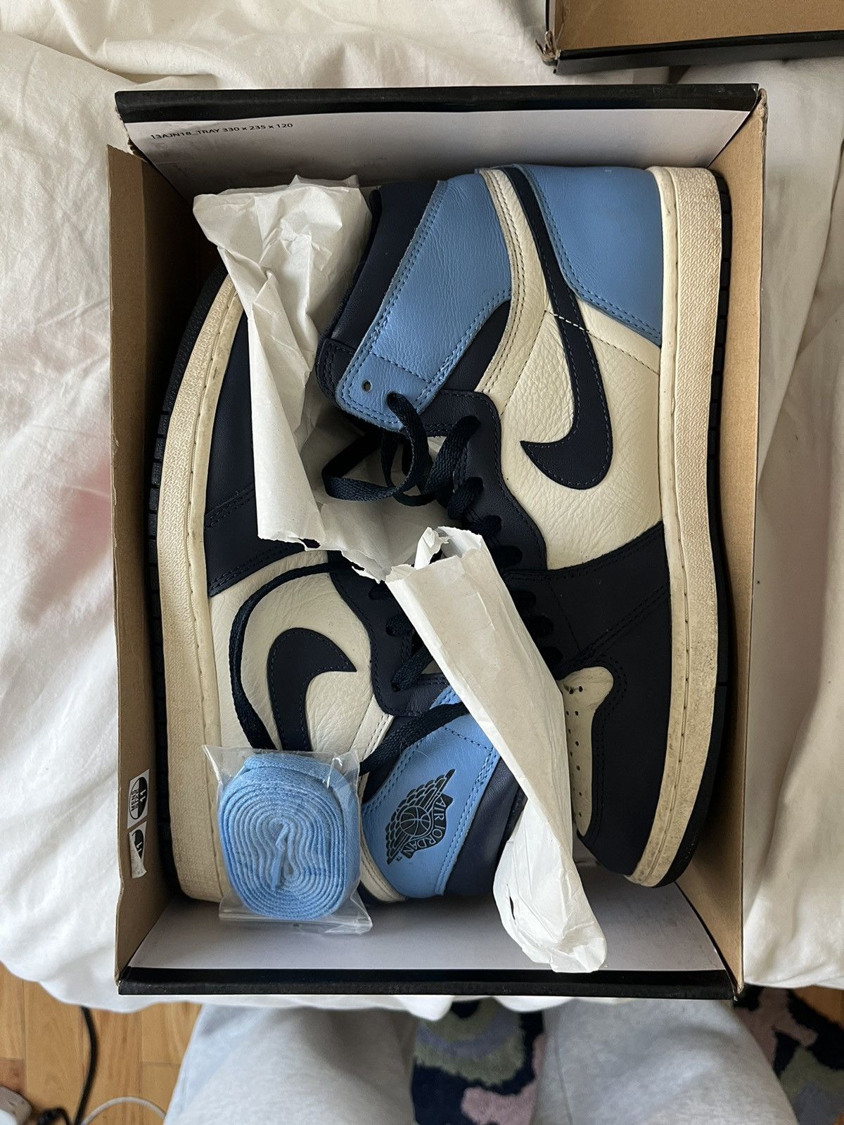 Jordan Brand Air Jordan 1 Retro High OG Size US 11 / EU 44 - 2 Thumbnail