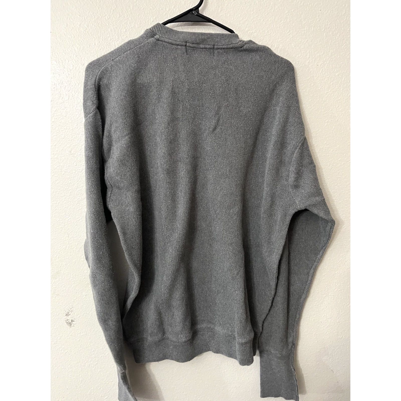 Izod VINTAGE Izod Club Sweater Mens M Gray Knit V-Neck Golf Torrey Pines Embroidered Pullover Oxford/Preppy | 80s 90s Style Menswear Size US M / EU 48-50 / 2 - 2 Thumbnail