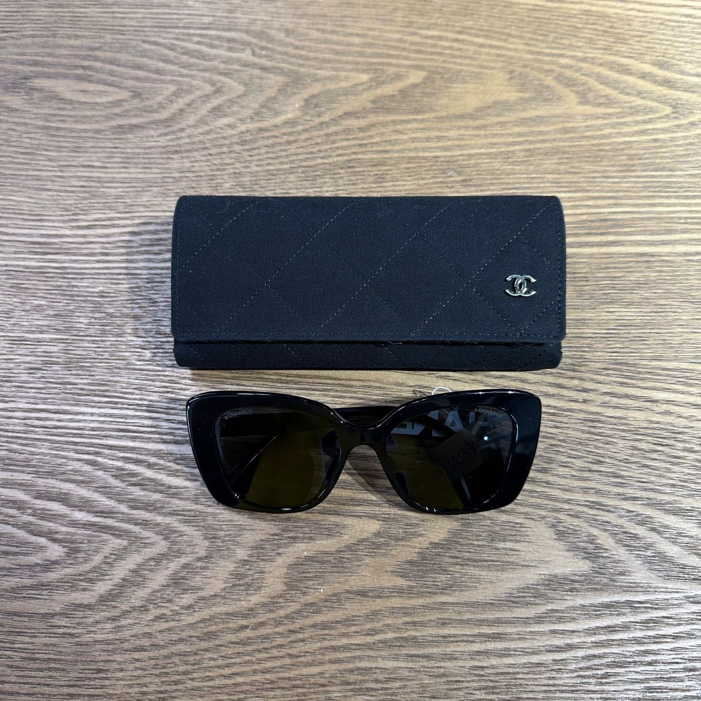 Chanel Chanel apr539 cutout crystal logo sunglasses Size ONE SIZE - 2 Thumbnail