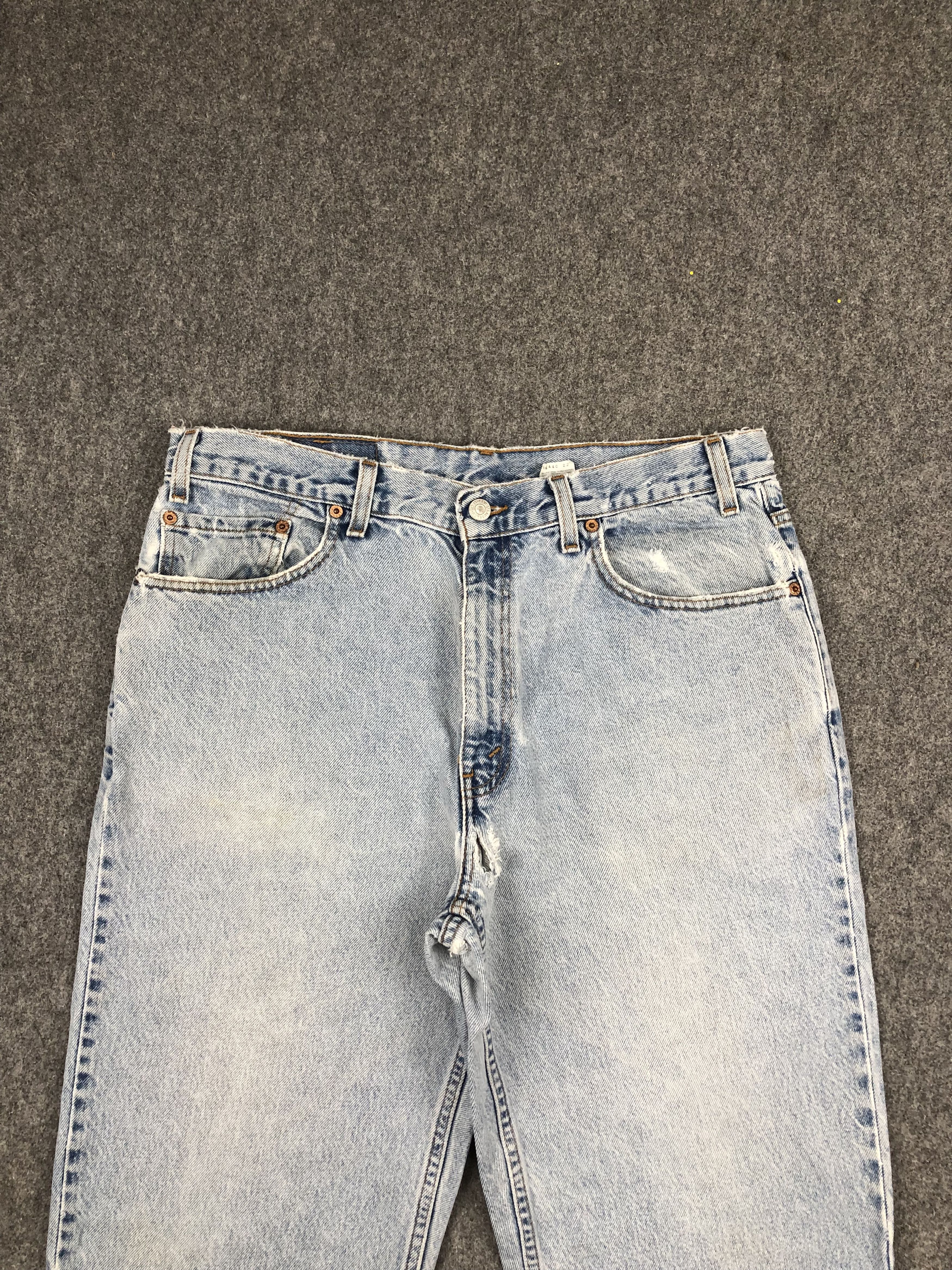 Vintage 90s Levis 550 Light Wash Jeans