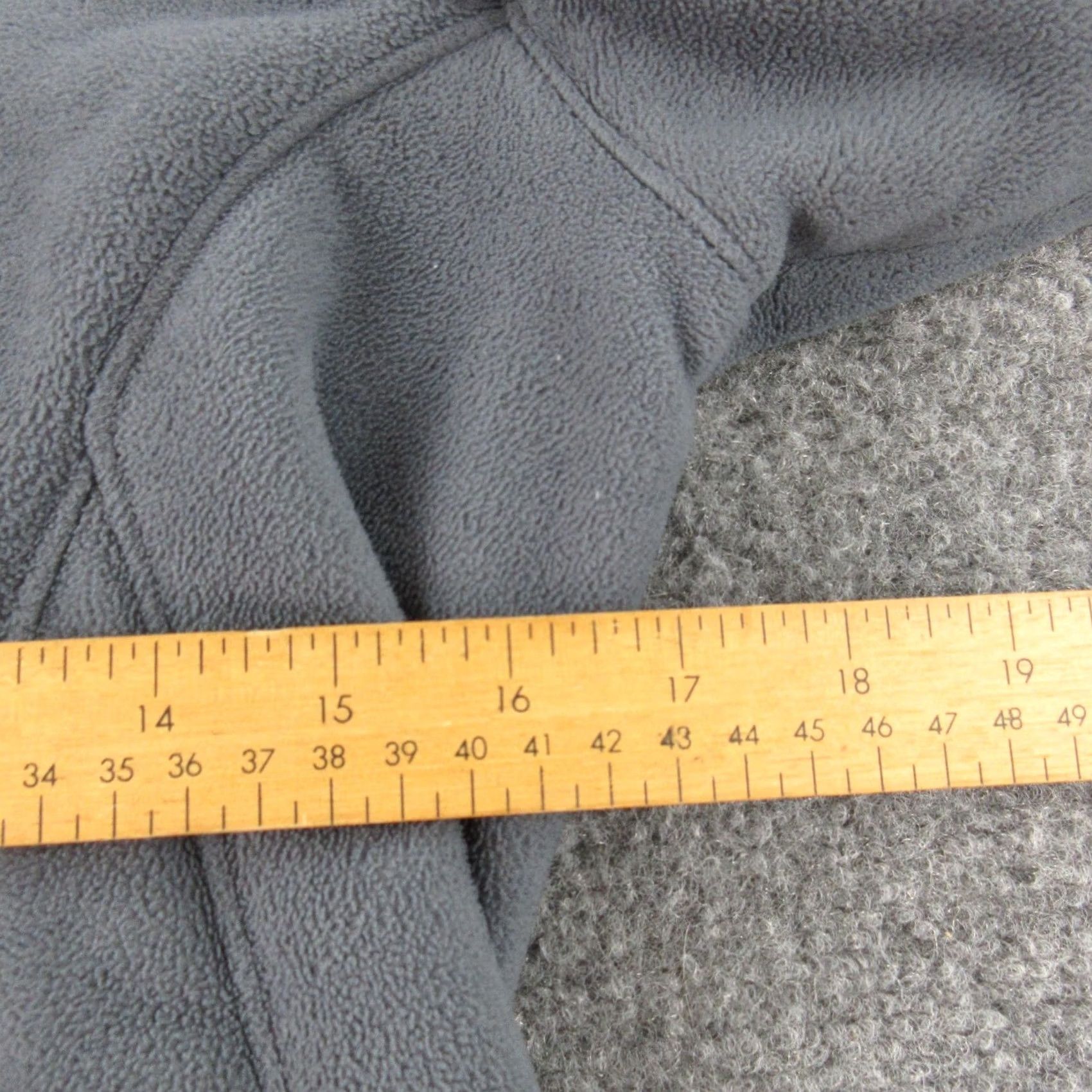 Mountain Hardwear Mountain Hardwear Fleece Jacket Women S Gray Hooded Zip Pockets Hiking Size S / US 4 / IT 40 - 6 Thumbnail