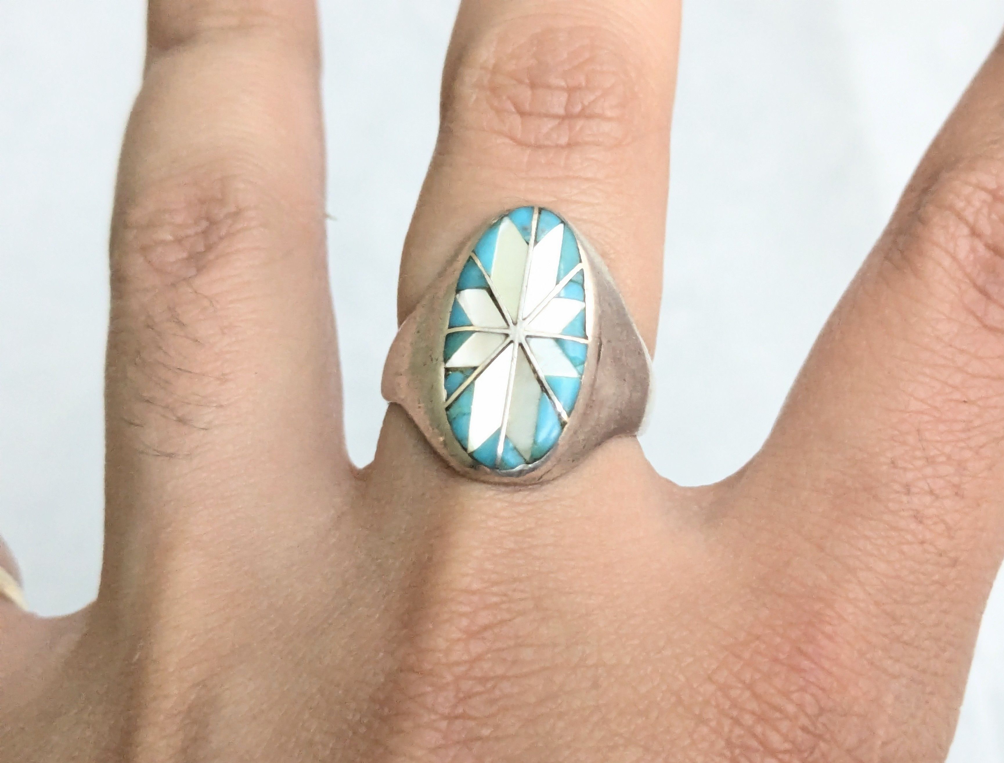 Jewelry Vintage Sterling Silver Ring Turquoise MOP Oval Zuni Size ONE SIZE - 10 Thumbnail