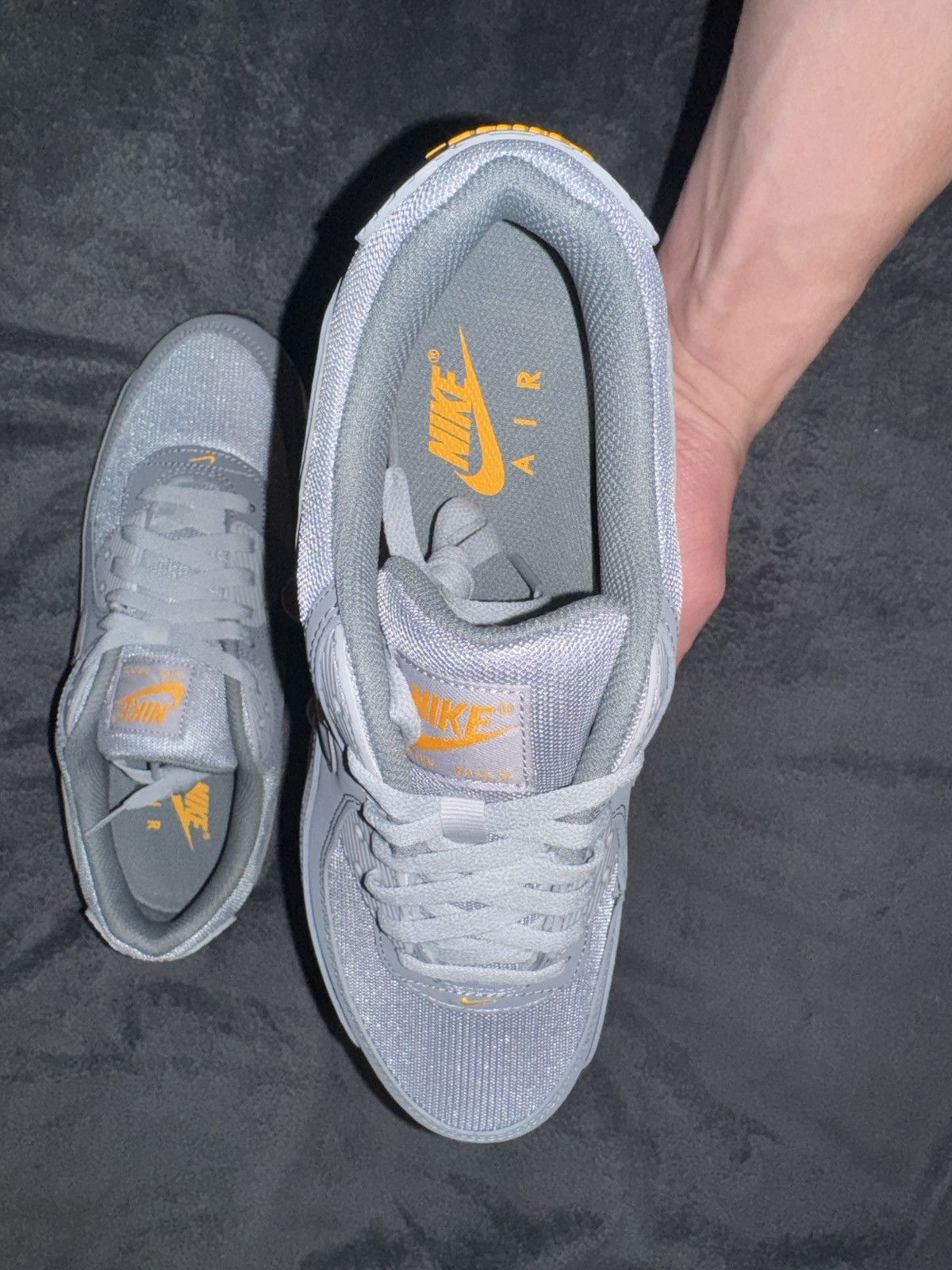 Nike Nike Air Max 90 Size US 10.5 / EU 43-44 - 4 Thumbnail