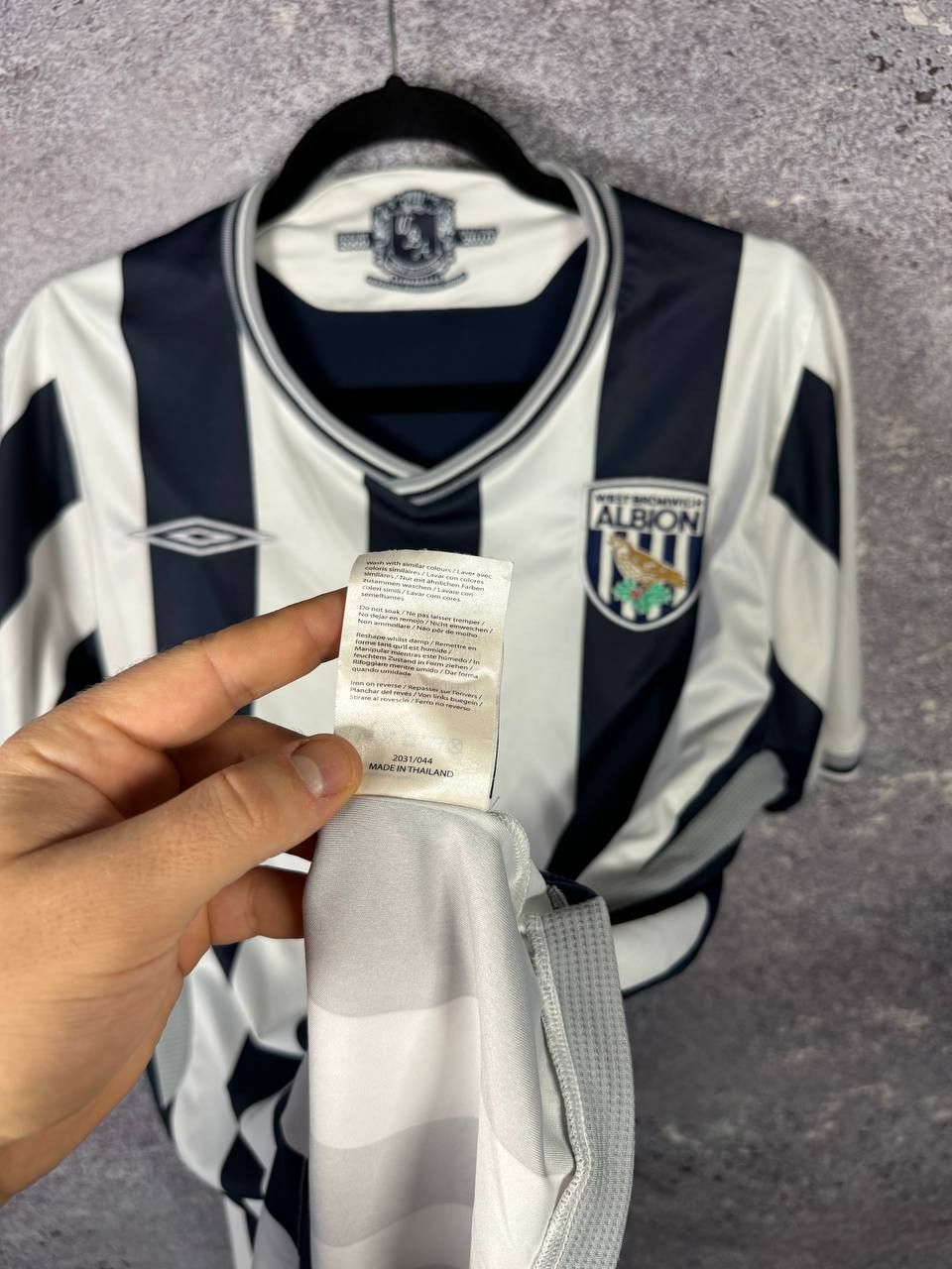 Umbro × Vintage West Bromwich Albion 2009/10 Umbro Vintage Soccer Jersey M Size US M / EU 48-50 / 2 - 11 Thumbnail