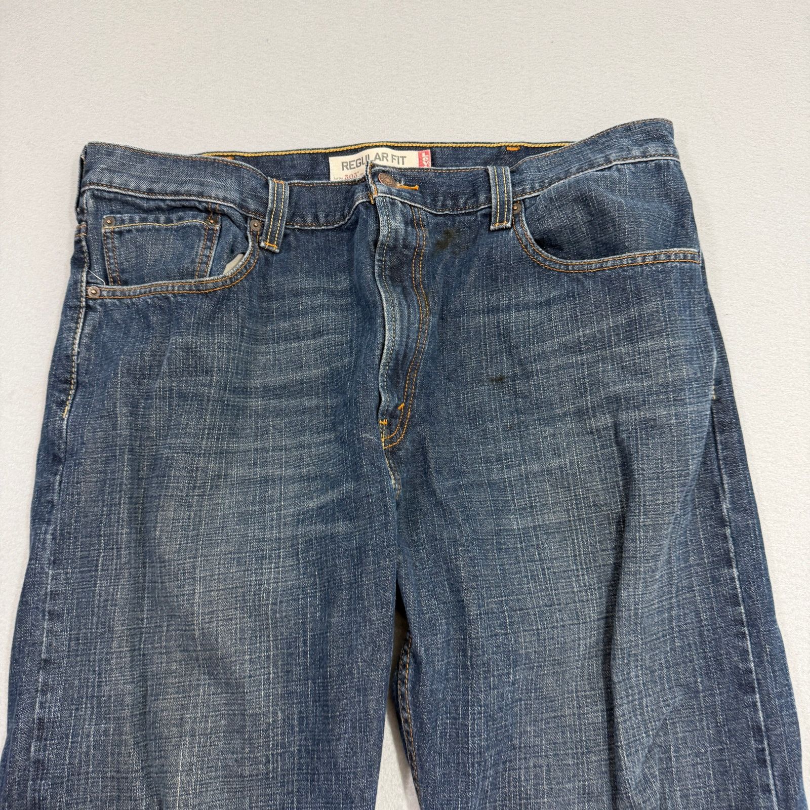 Levi's Vintage Levis 505 Jeans Men's 40x30 Blue Faded Whiskers Size US 40 / EU 56 - 3 Thumbnail