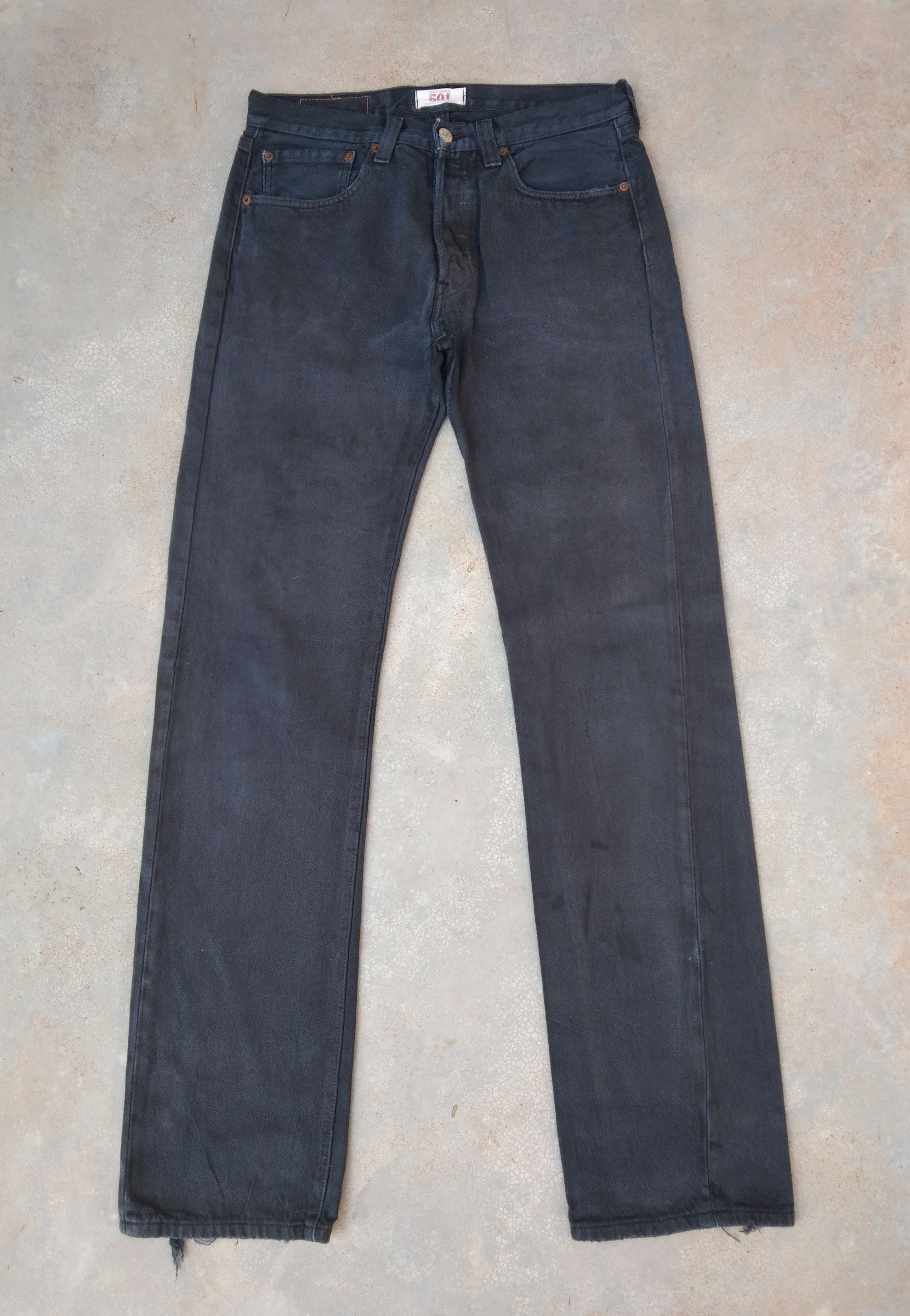 Levi's Vintage Levi's 501 Black Straight Leg Distressed Jeans 31x34 Size US 31 - 1 Thumbnail