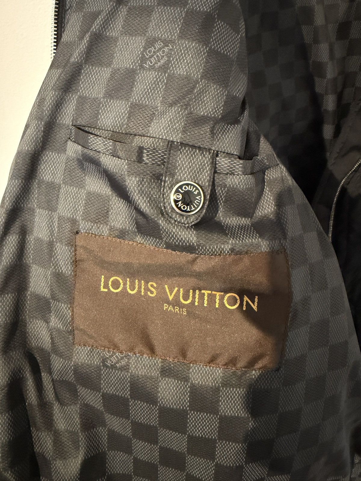 Louis Vuitton Louis Vuitton Damier Graphite Multi-Pocket Down Vest (Gilet) Size US L / EU 52-54 / 3 - 13 Thumbnail