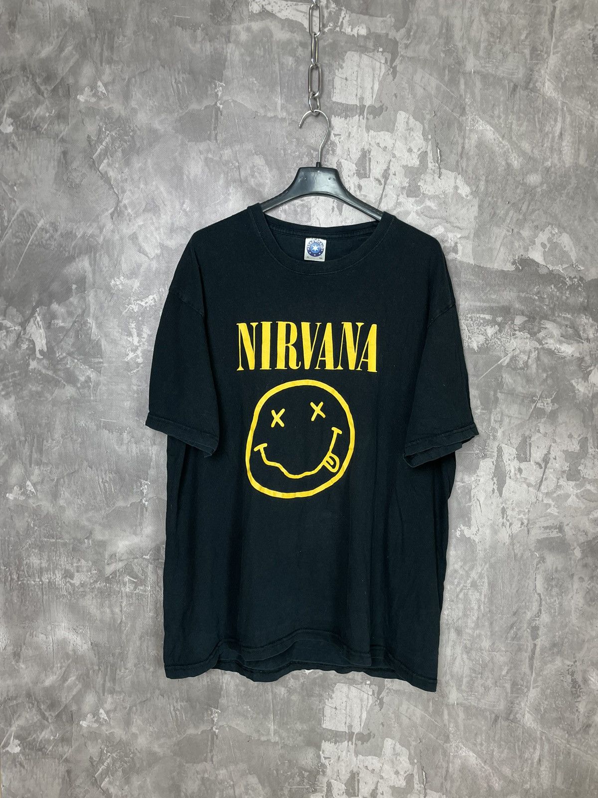 Band Tees × Vintage 90’s Vintage Nirvana Big Logo Y2K Rock T-Shirt Band Tee Size US XL / EU 56 / 4 - 1 Thumbnail