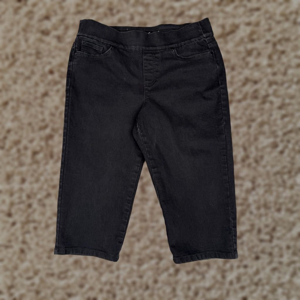 Gloria Vanderbilt Gloria Vanderbilt Jeans Capri Women 8 Black Dark Wash High Rise Stretch Slim 30 Inseam 17 in 5-Pocket Denim Capris City Vintage: No Womens Size 30" / US 8 / IT 44 - 1 Thumbnail