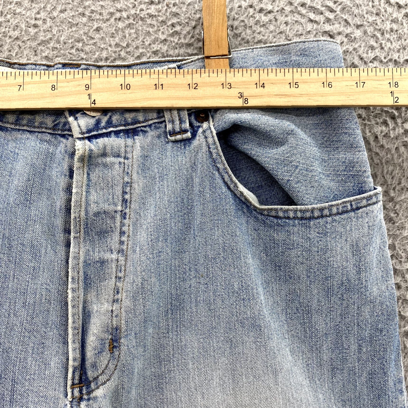 Banana Republic VINTAGE Banana Republic Jeans Men 32x32 Button Fly 90's Straight Denim Blue 32x32 Mens Vintage Banana Republic Jeans Style: Straight 90s Streetwear Size US 32 / EU 48 - 4 Thumbnail