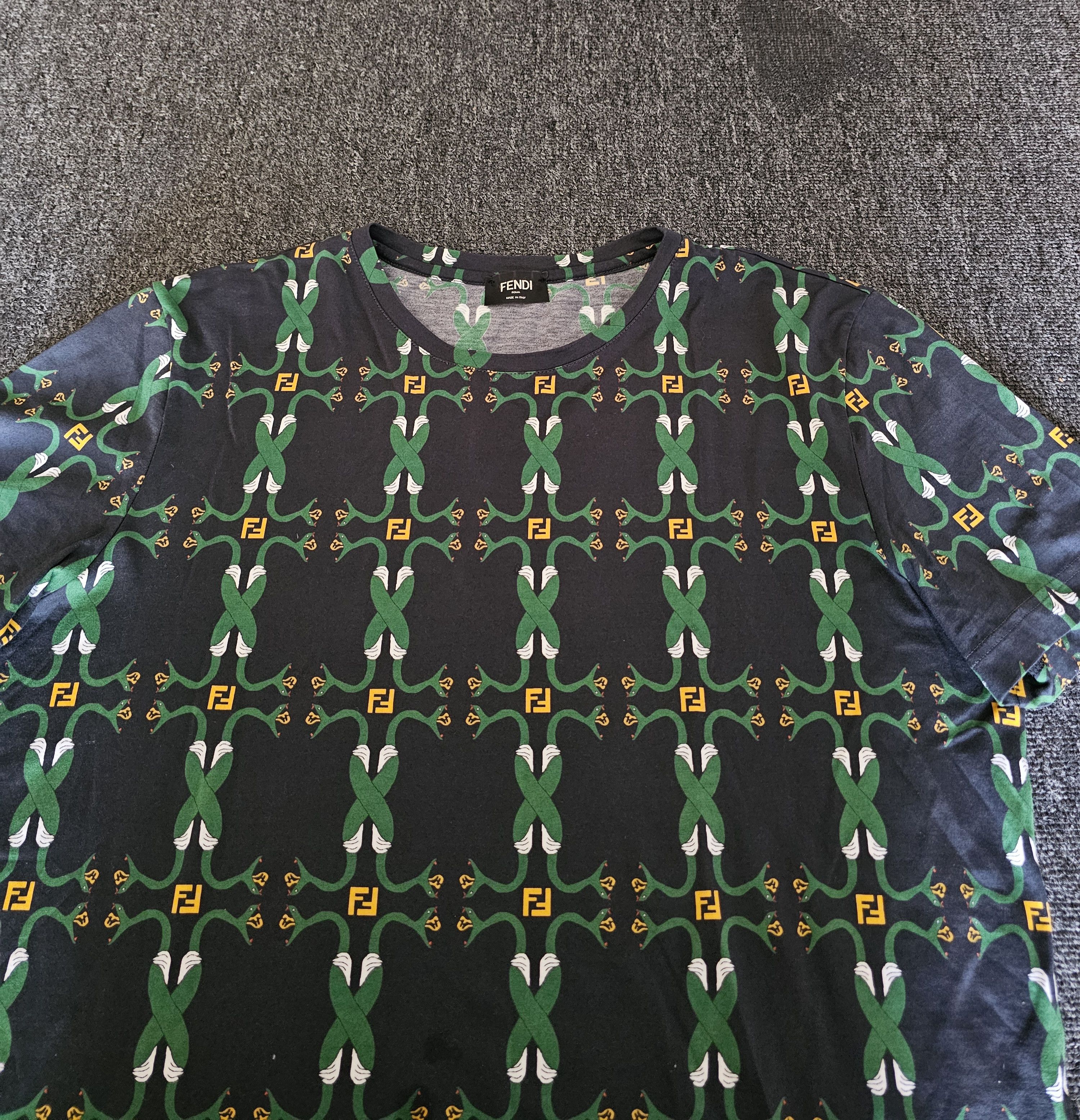 Fendi Fendi Snake FF T-Shirt Size M Size US L / EU 52-54 / 3 - 2 Thumbnail