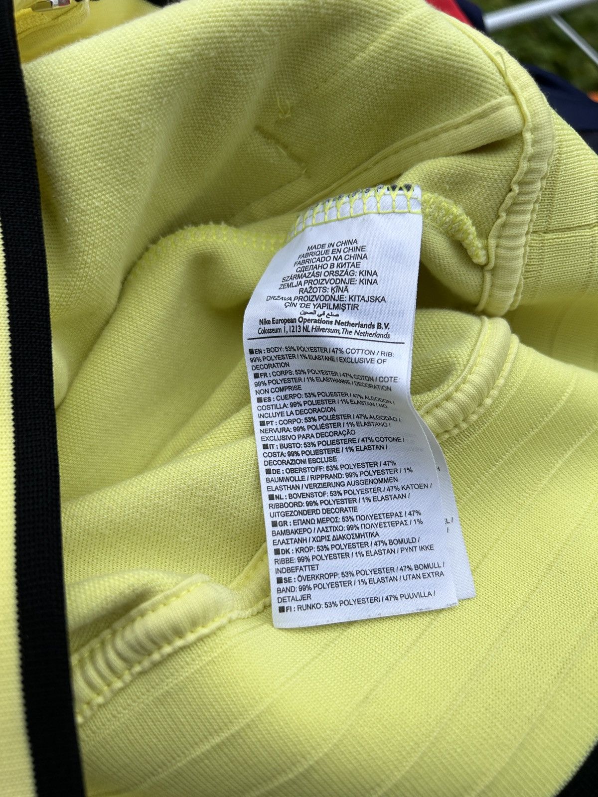 Nike Vintage Nike Manchester United 2011/12 Tracksuit Jacket Size US M / EU 48-50 / 2 - 9 Thumbnail