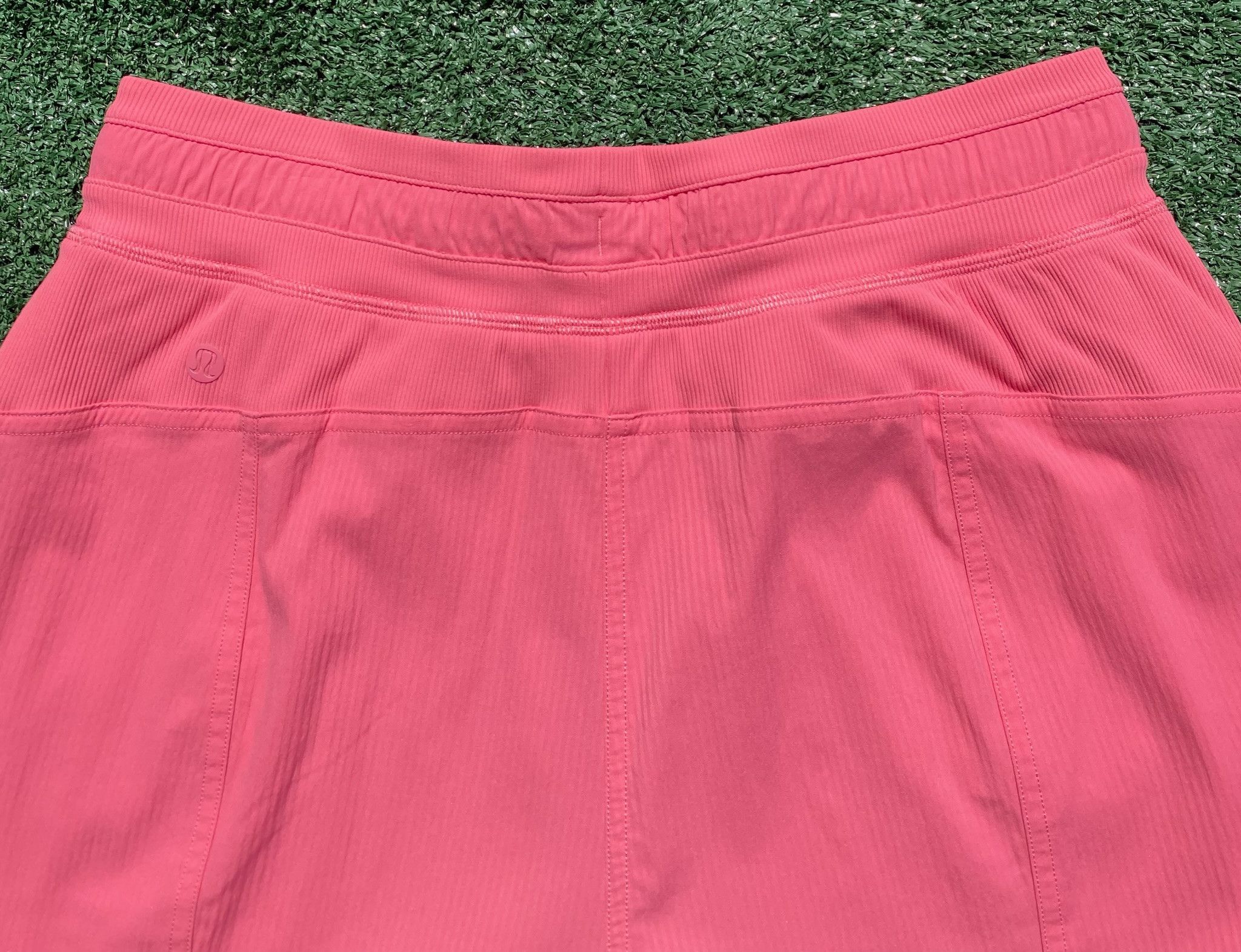 Lululemon Lululemon Dance Studio High-Rise 3.5" Pink Lined Shorts 6 Size 29" - 6 Thumbnail