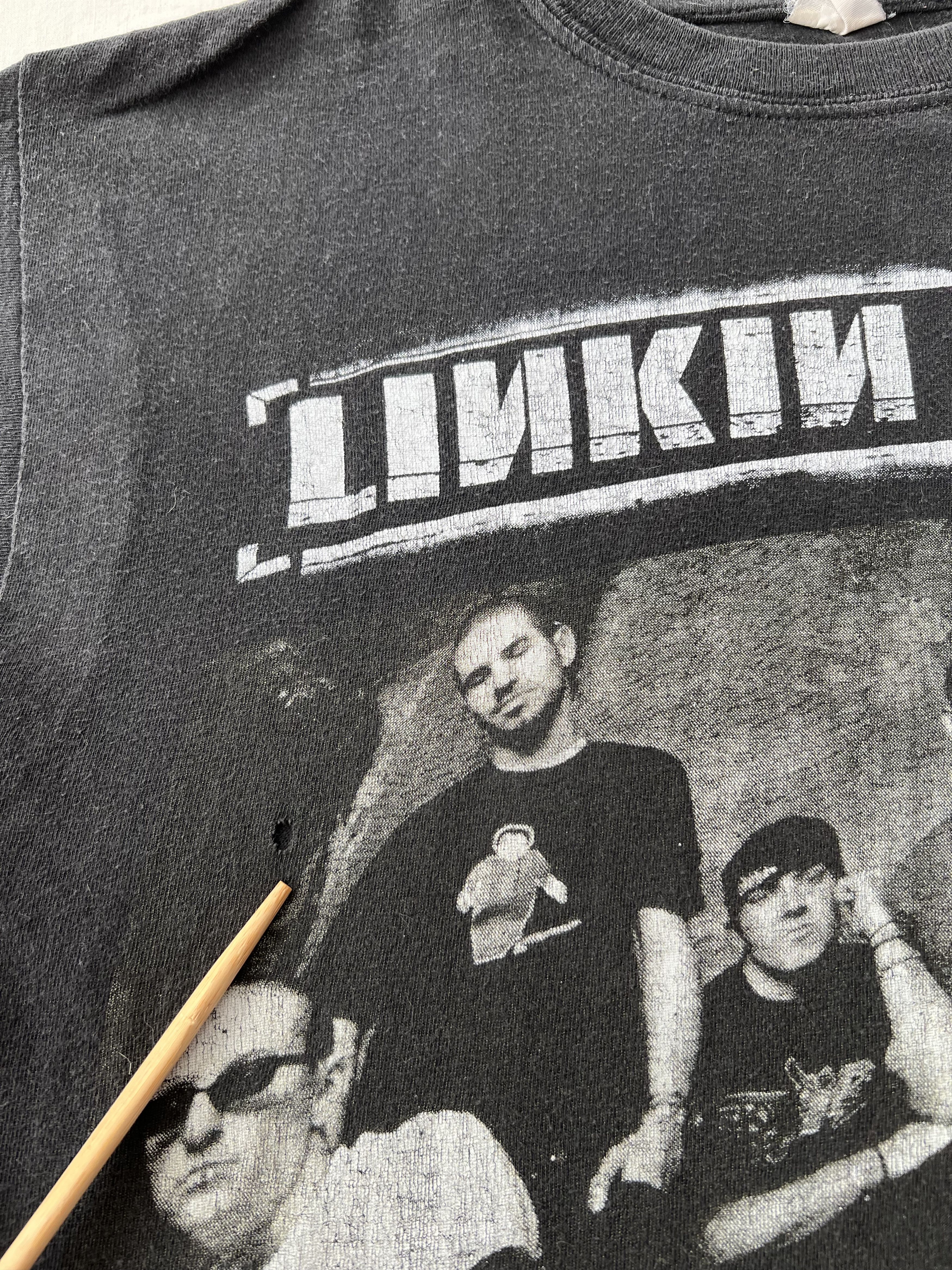 Band Tees Vintage 2000s Linkin Park Rock Band Black T-shirt Size US M / EU 48-50 / 2 - 5 Thumbnail