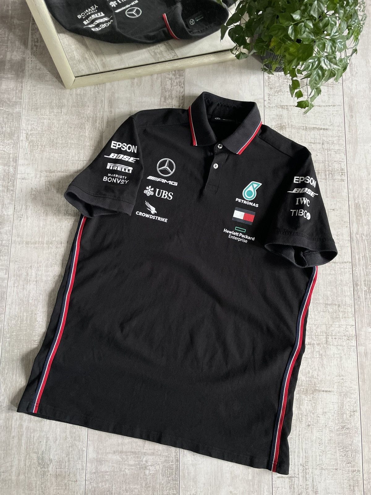 Mercedes-Benz × Vintage Mercedes Benz Amg Petronas T-Shirt Racing Pirelli Black RARE Size US XL / EU 56 / 4 - 1 Thumbnail
