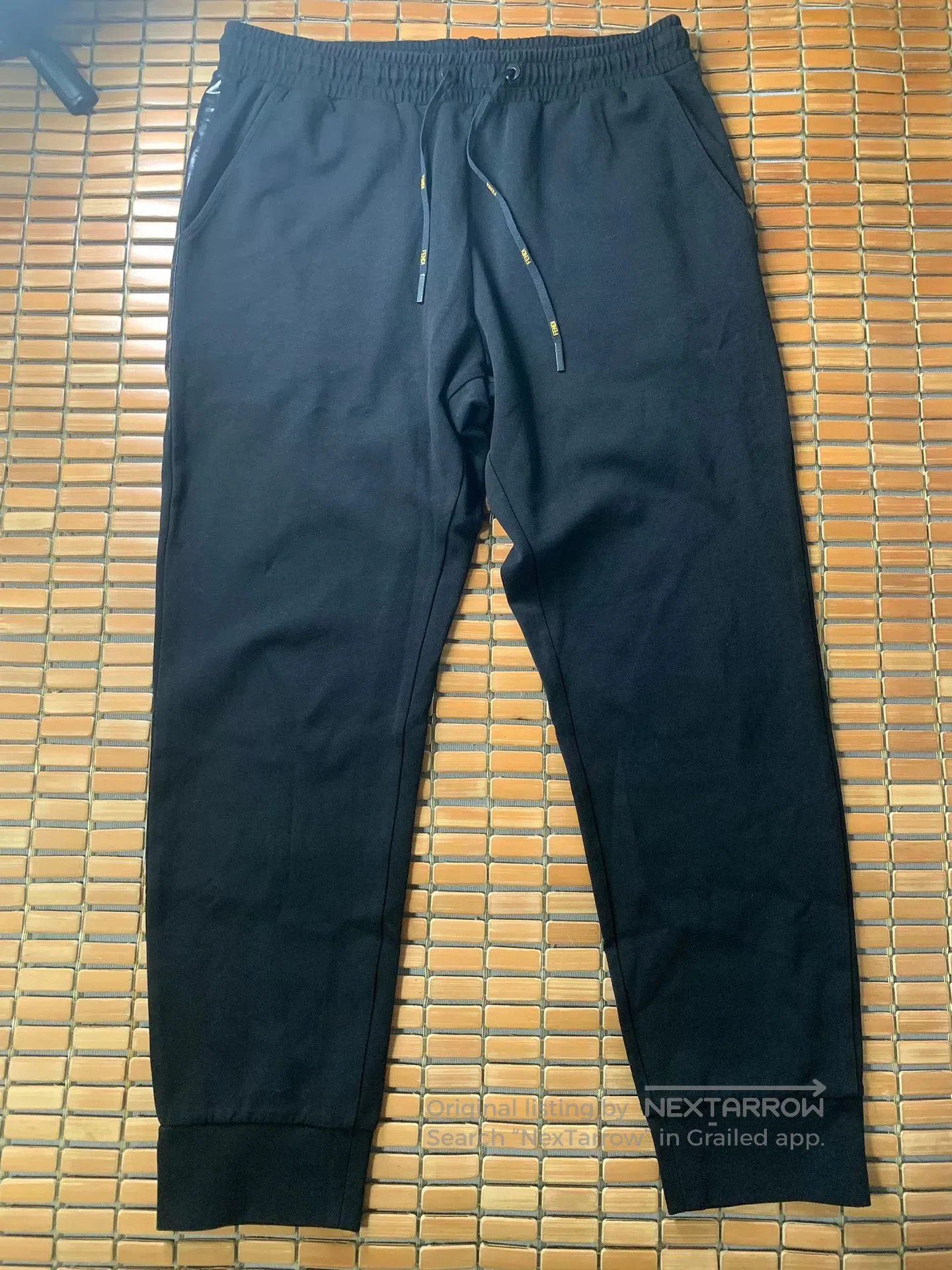 Fendi Fendi Printed Logo Sweatpants. Size US 32 / EU 48 - 2 Thumbnail