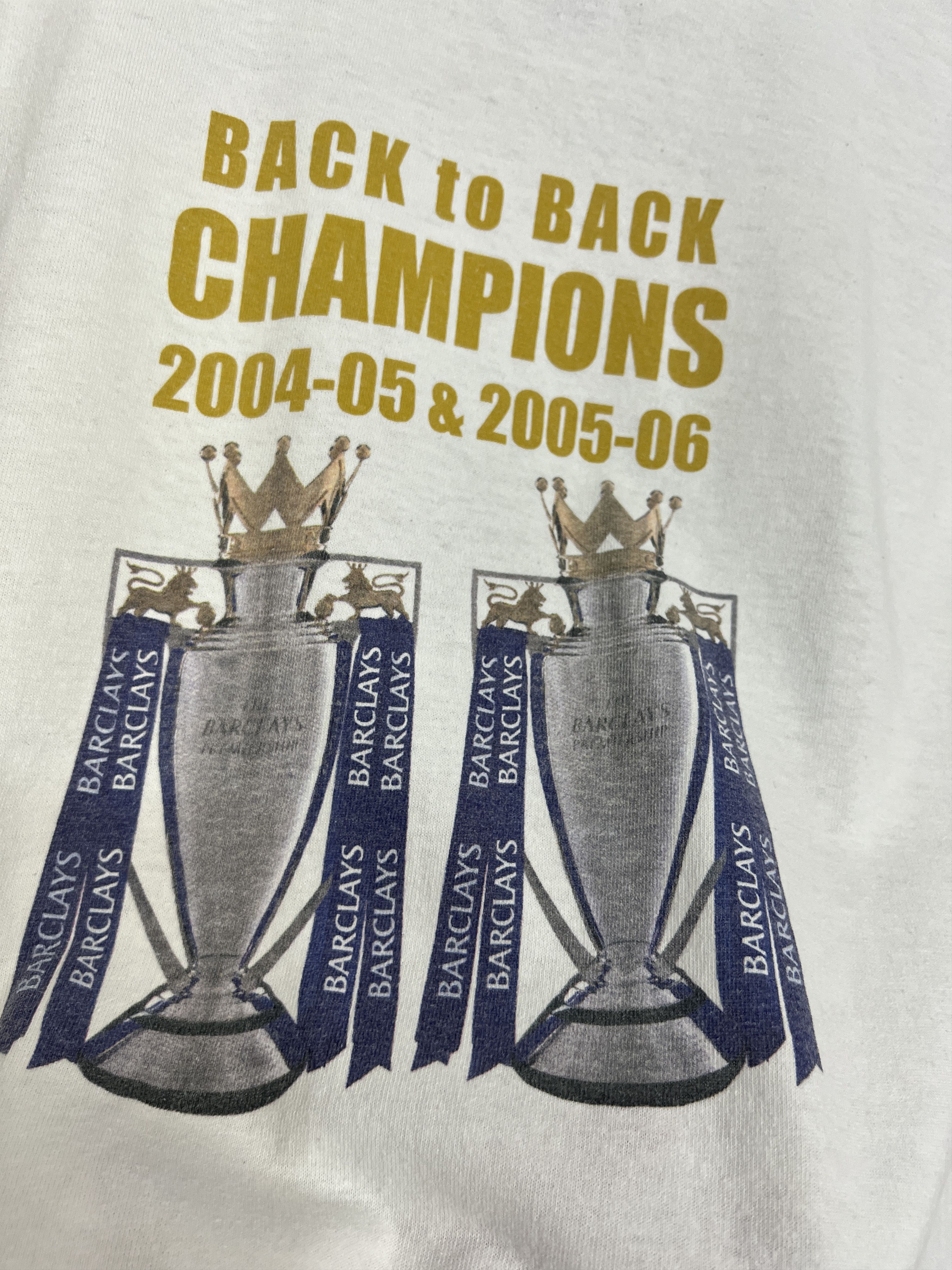Umbro Chelsea Champions 2004 Football Shirt Jersey Tee Soccer Size US L / EU 52-54 / 3 - 9 Thumbnail
