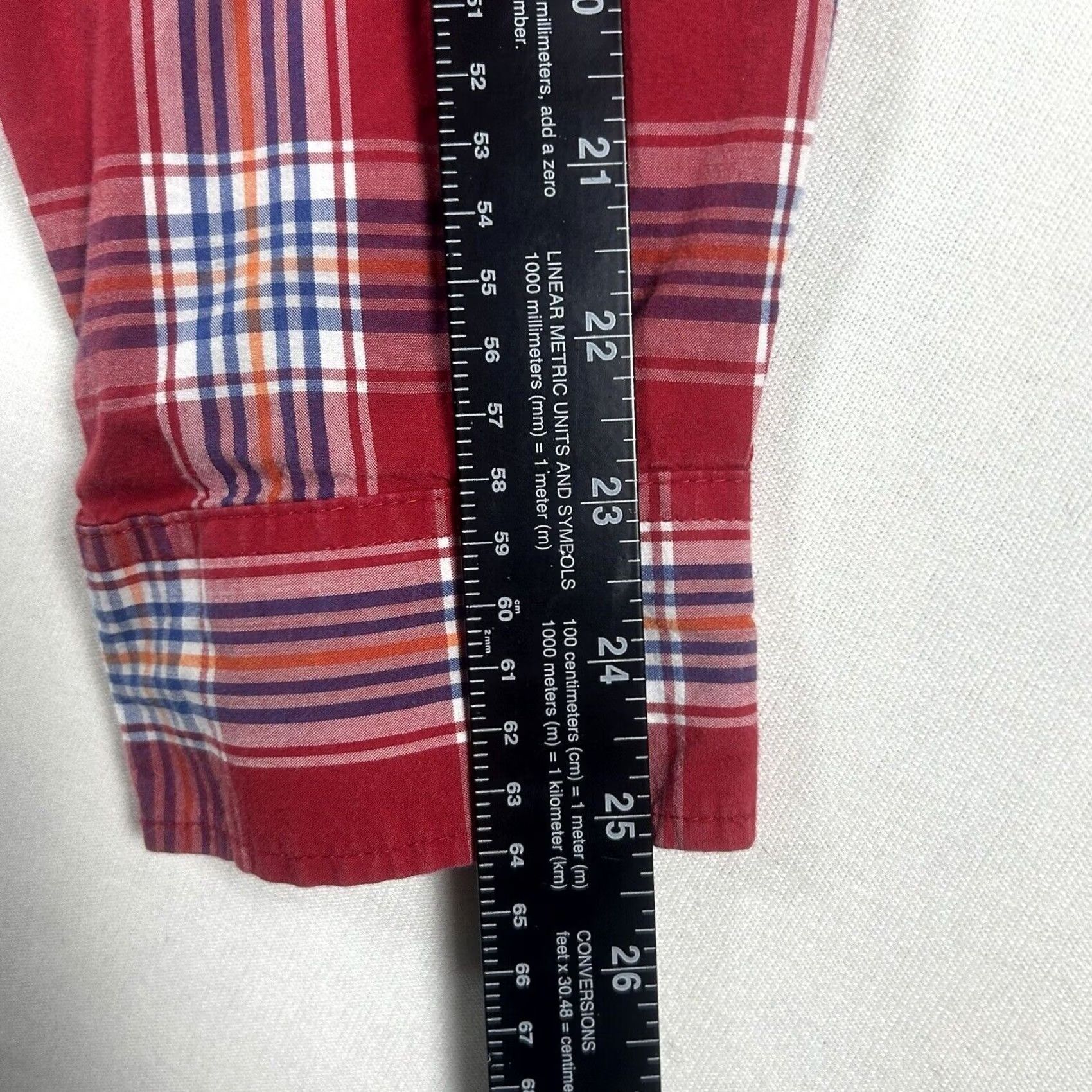 Old Navy Old Navy The Classic Shirt Button-Up Men XL Red Plaid Long Sleeve Regular Fit Casual Shirt Size US XL / EU 56 / 4 - 6 Thumbnail