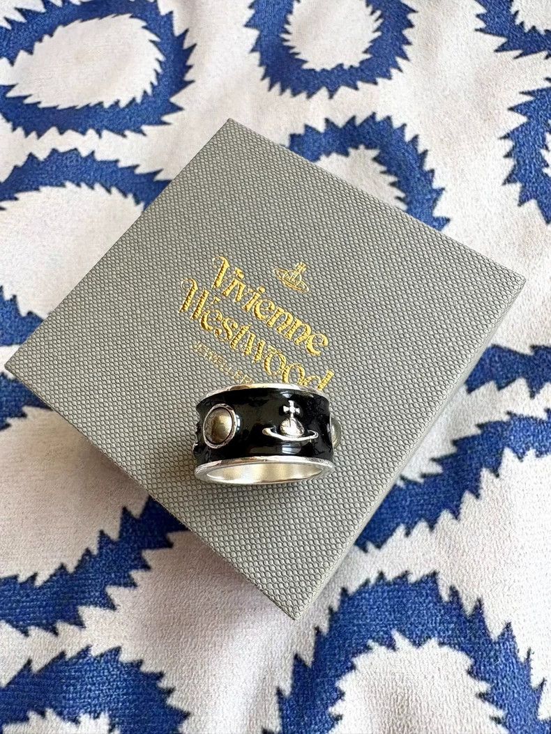 Vivienne Westwood Vivienne Westwood Vintage Black and Grey Pearl King Ring Size ONE SIZE - 1 Thumbnail