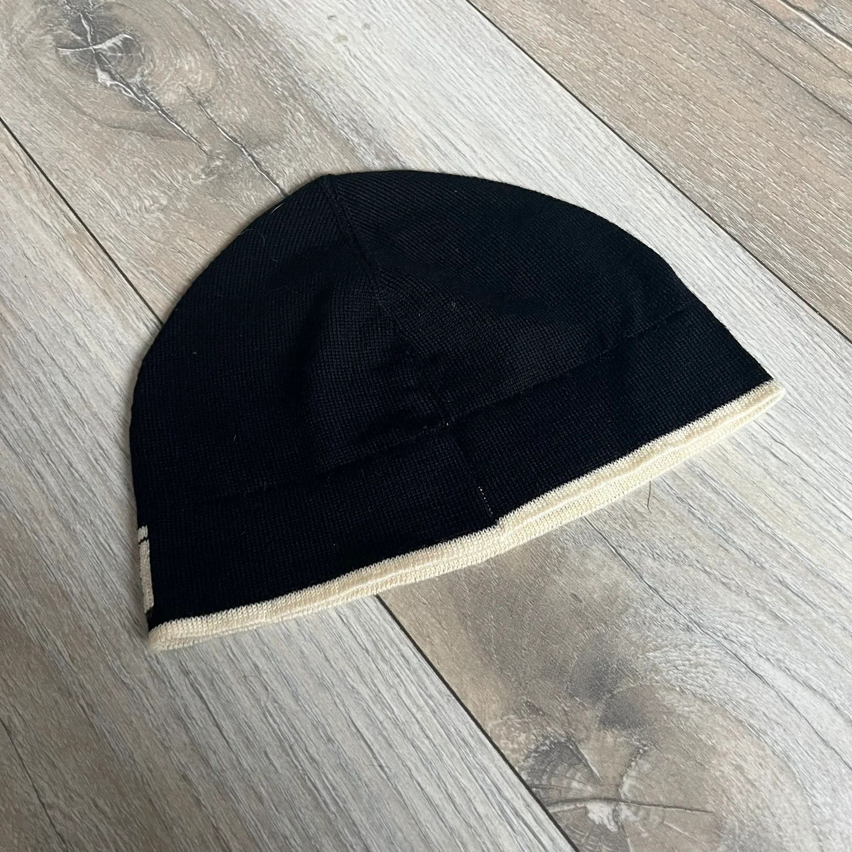 Roberto Cavalli Roberto Cavalli Gold Logo Beanie Size ONE SIZE - 3 Thumbnail
