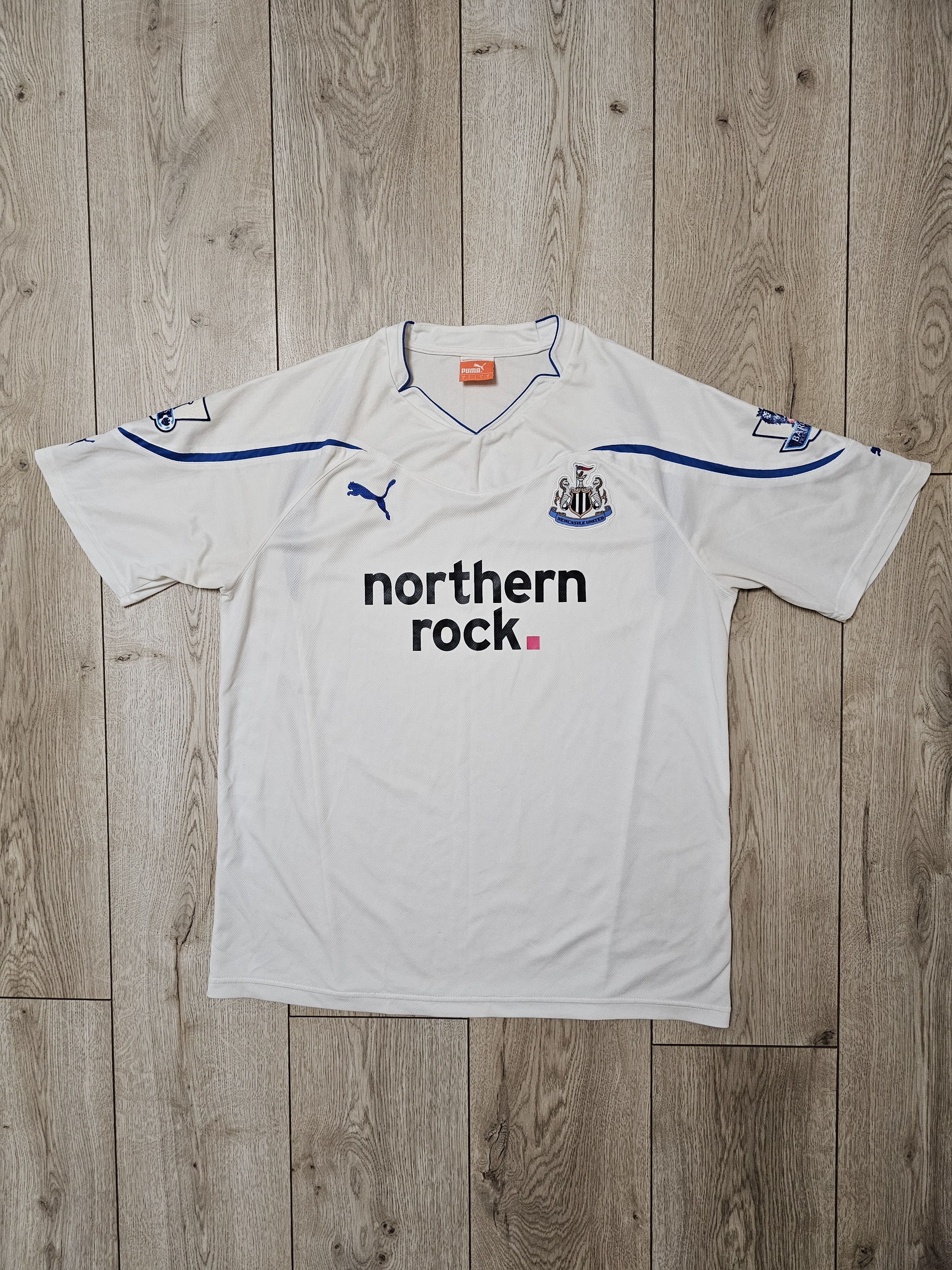 Puma × Vintage NEWCASTLE UNITED 2010 2011 THIRD FOOTBALL SOCCER JERSEY Size US L / EU 52-54 / 3 - 1 Thumbnail
