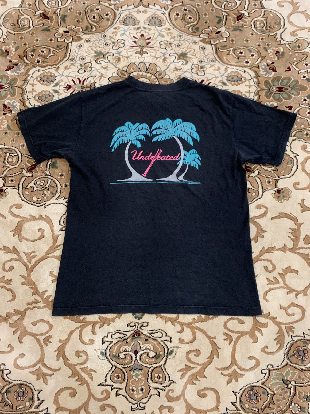 Undefeated × Vintage Vintage UNDEFEATED 2002 T Shirt Size US M / EU 48-50 / 2 - 1 Thumbnail