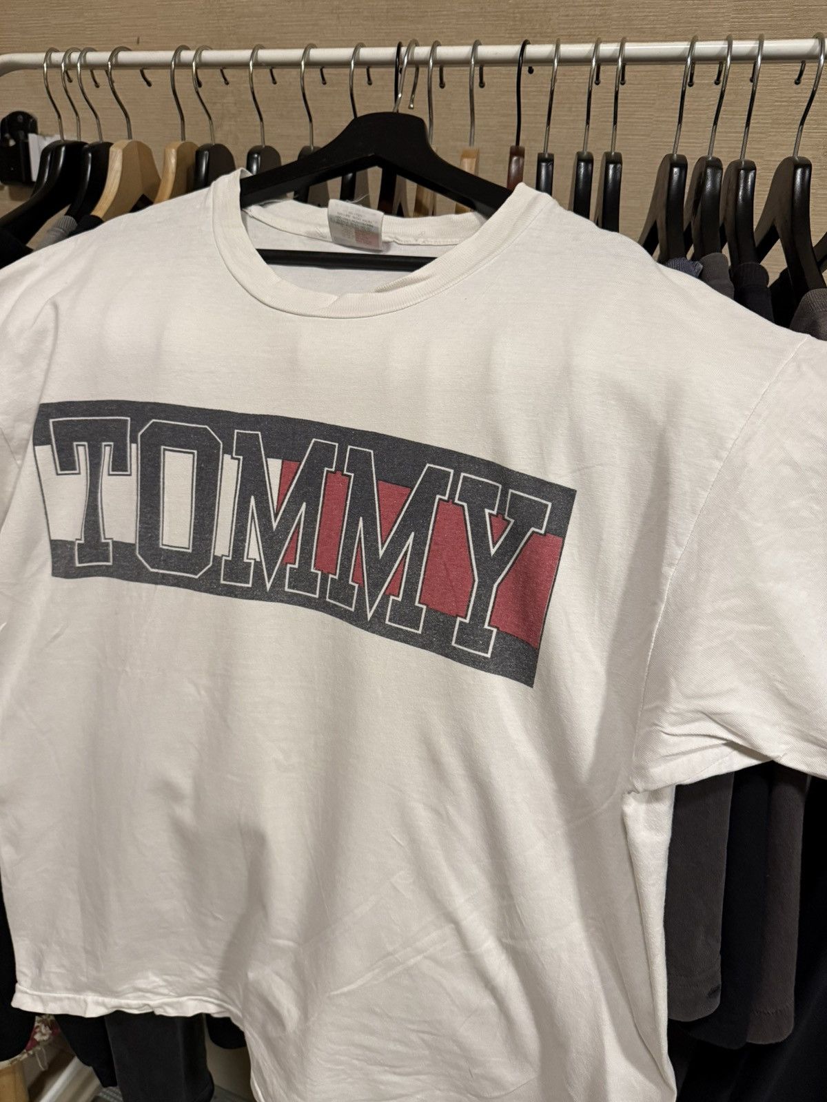 Tommy Hilfiger Vintage 1990s Tommy Hilfiger Single Stitched Tee Size US L / EU 52-54 / 3 - 2 Thumbnail
