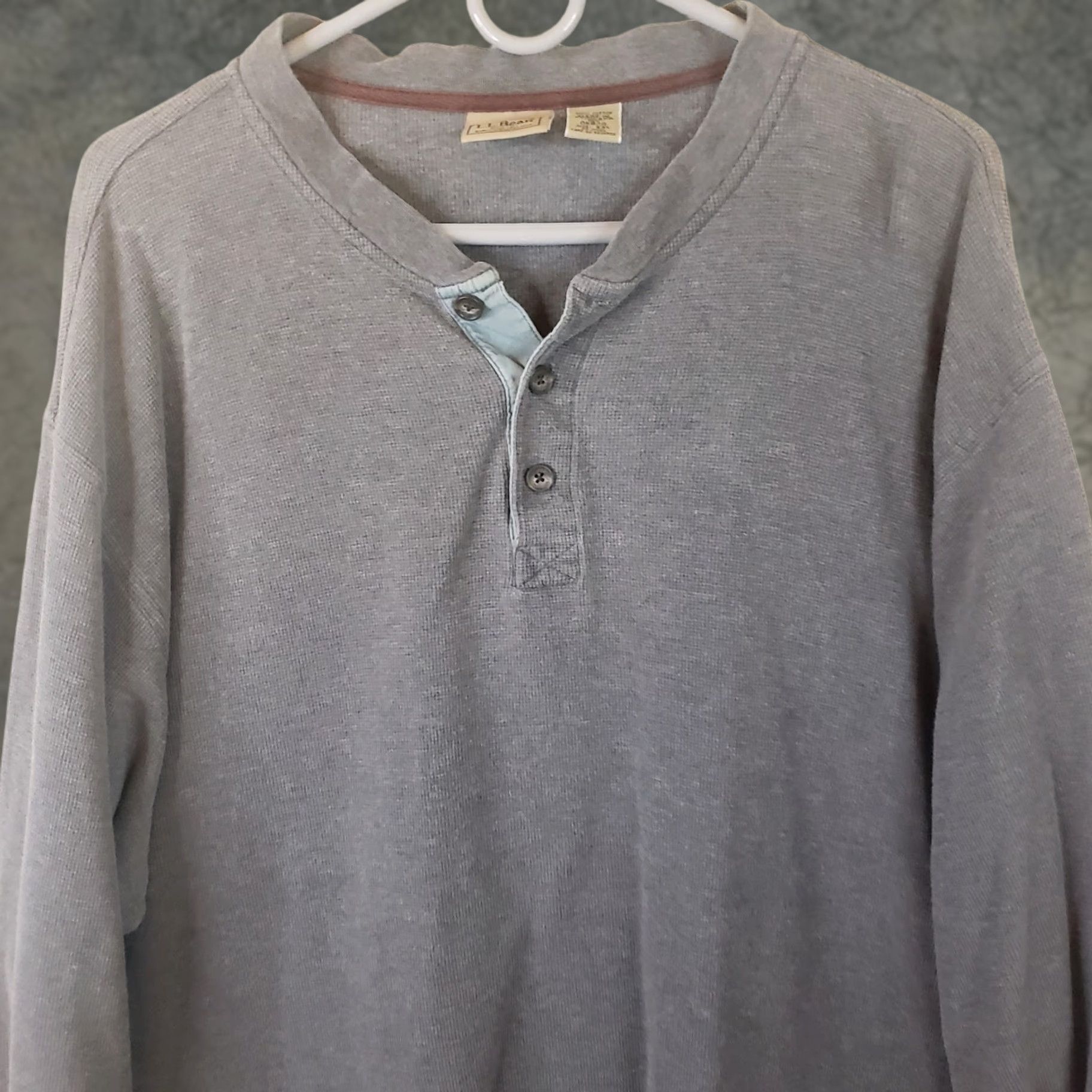 Vintage VINTAGE LL Bean Henley Shirt Men XXL Regular Gray Cotton Traditional Fit Long Sleeve Size US XXL / EU 58 / 5 - 1 Thumbnail