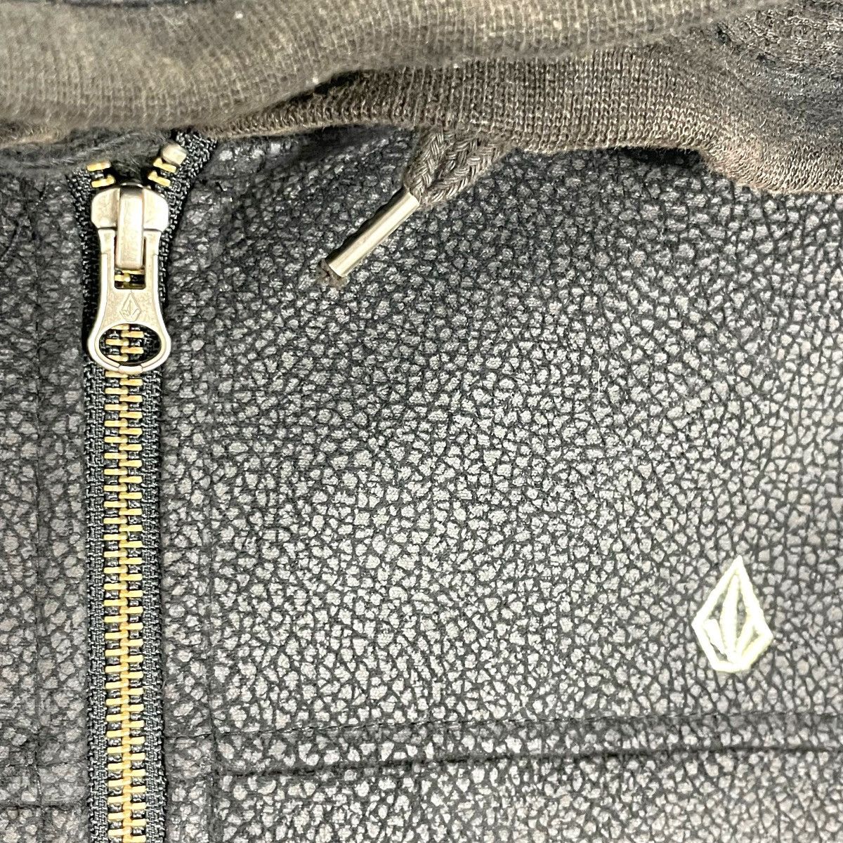 Volcom Vintage Volcom Faux Leather Jacket Hoodie Embroidered Logo Size US M / EU 48-50 / 2 - 9 Thumbnail