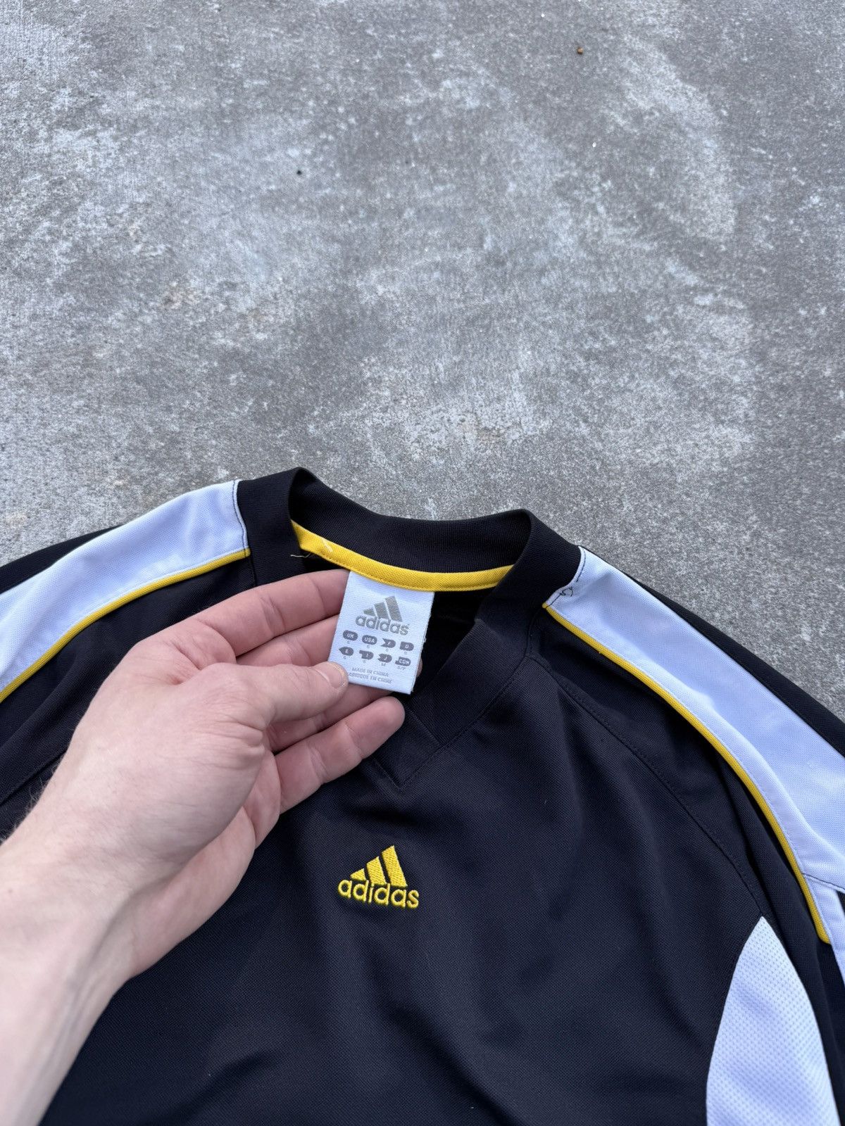 Adidas Vintage Adidas y2k streetwear track t-shirt Size US M / EU 48-50 / 2 - 11 Thumbnail