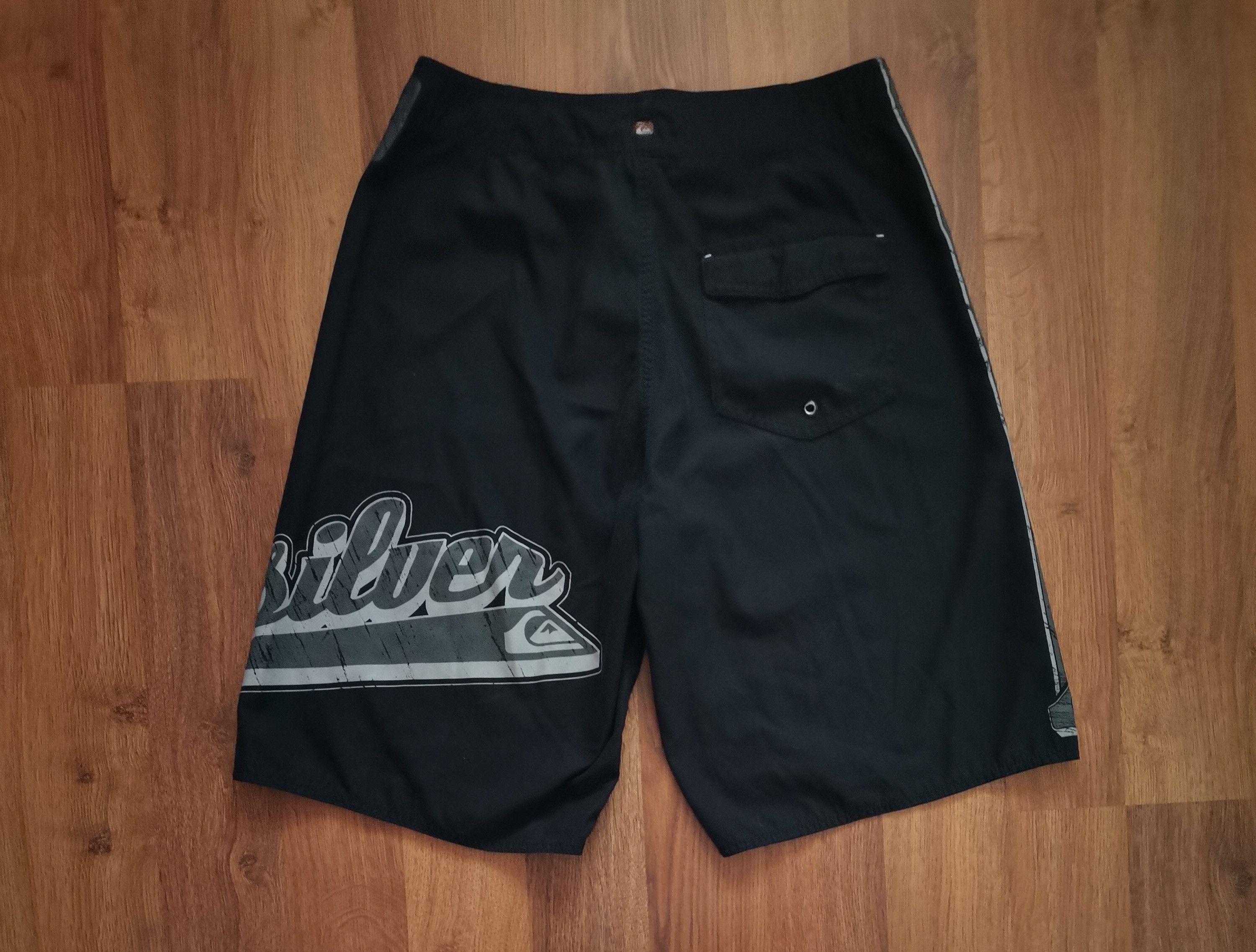 Quiksilver Quiksilver Shorts Size US 30 / EU 46 - 3 Thumbnail
