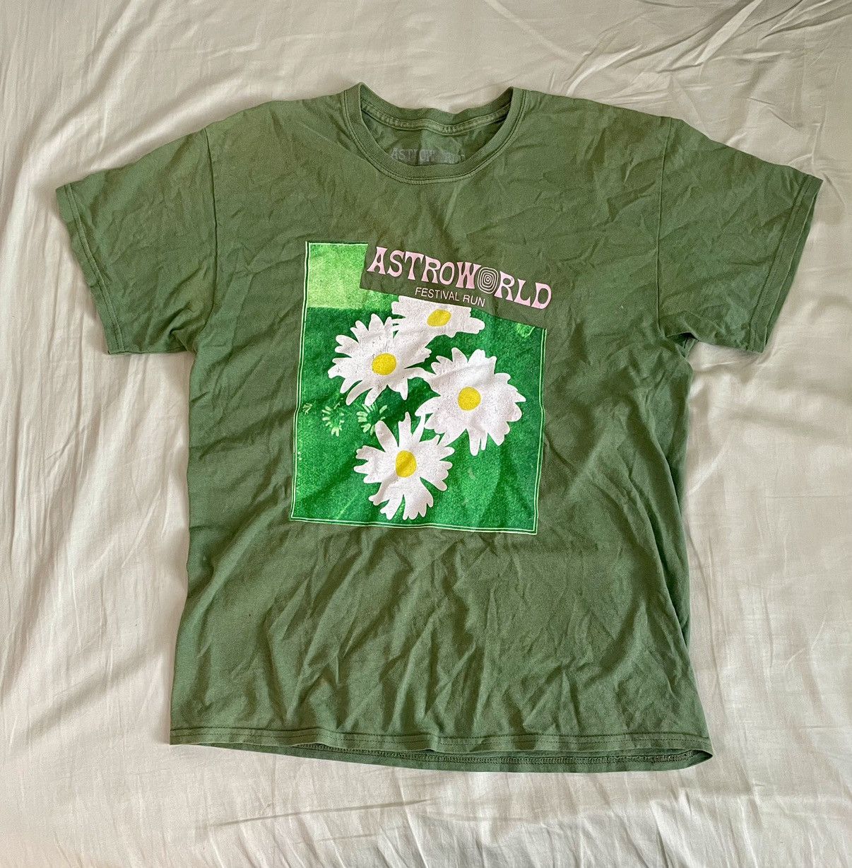Free World × Travis Scott Astroworld тяаvis $COTT daisy shirt Size US L / EU 52-54 / 3 - 2 Thumbnail