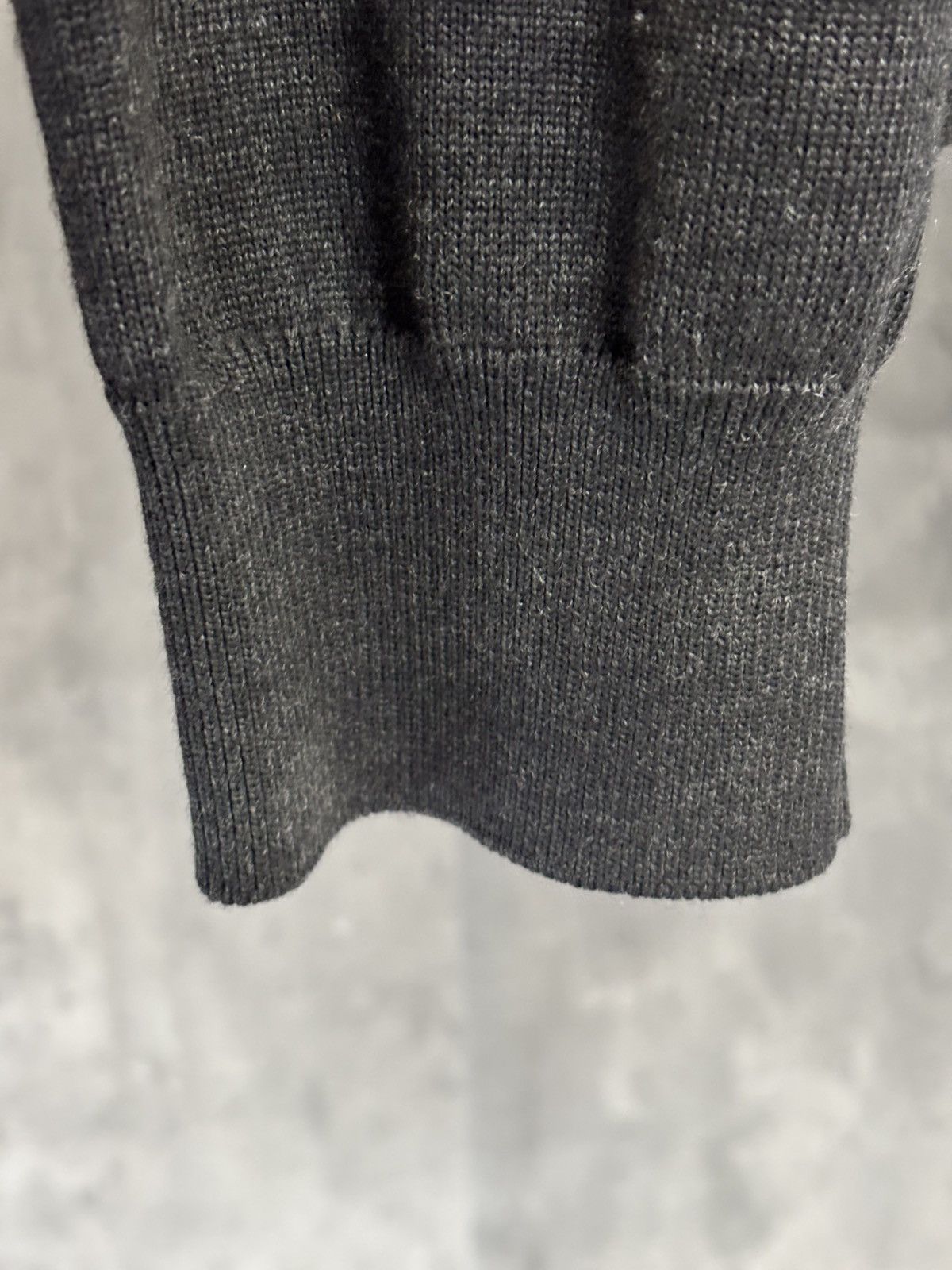 Louis Vuitton LOUIS VUITTON SWEATER SIZE M Size US M / EU 48-50 / 2 - 5 Thumbnail