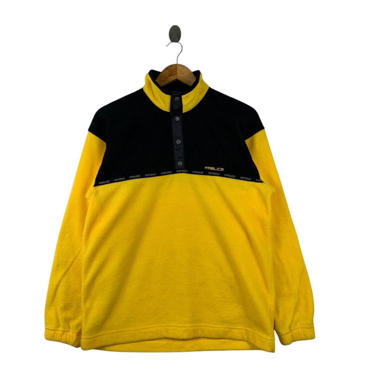 Vintage FABLICE Outdoor Sportswear Small Logo Fleece Half Button Size US L / EU 52-54 / 3 - 1 Thumbnail