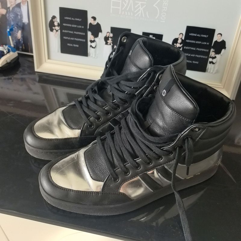 Gucci Gucci Fashion High-Top Sneakers in Silver and Black - Size US 8 / EU 41 - 1 Thumbnail