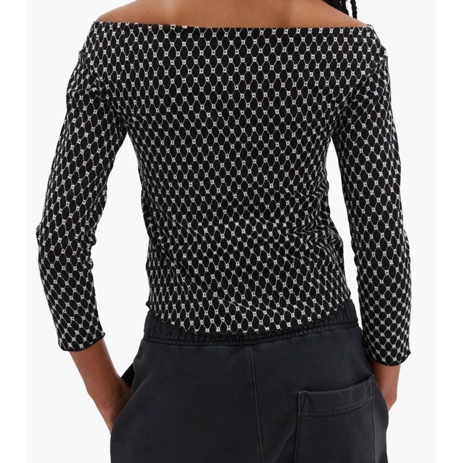 Other New Chic Off-Shoulder Black and White Top size XS Size XS / US 0-2 / IT 36-38 - 2 Thumbnail