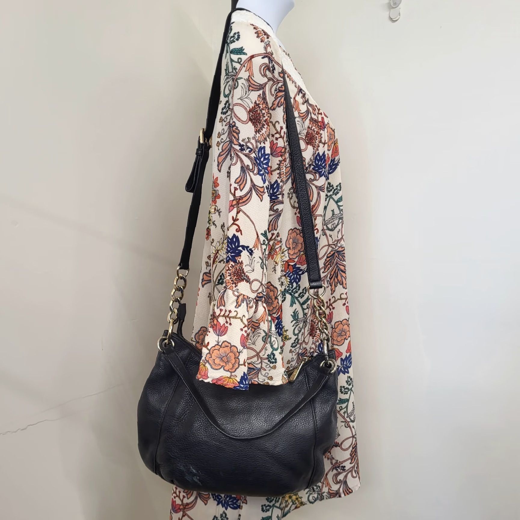 Vintage Michael Kors Pebbled Leather Purse Black Hobo Handbag Crossbody Strap Leather MK Bag Size ONE SIZE - 4 Thumbnail
