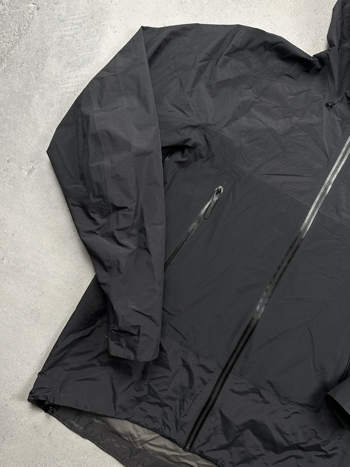 Arc'teryx Arc'teryx Zeta LT Gore-Tex Shell Jacket Black Lightweight Size US L / EU 52-54 / 3 - 2 Thumbnail