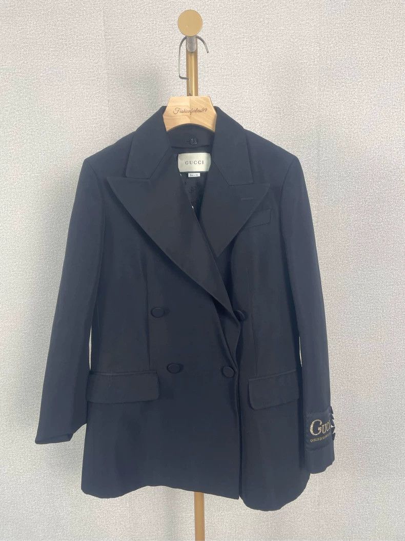 Gucci Gucci Black suit jacket 2504-Nextarrow Size XS / US 0-2 / IT 36-38 - 1 Thumbnail