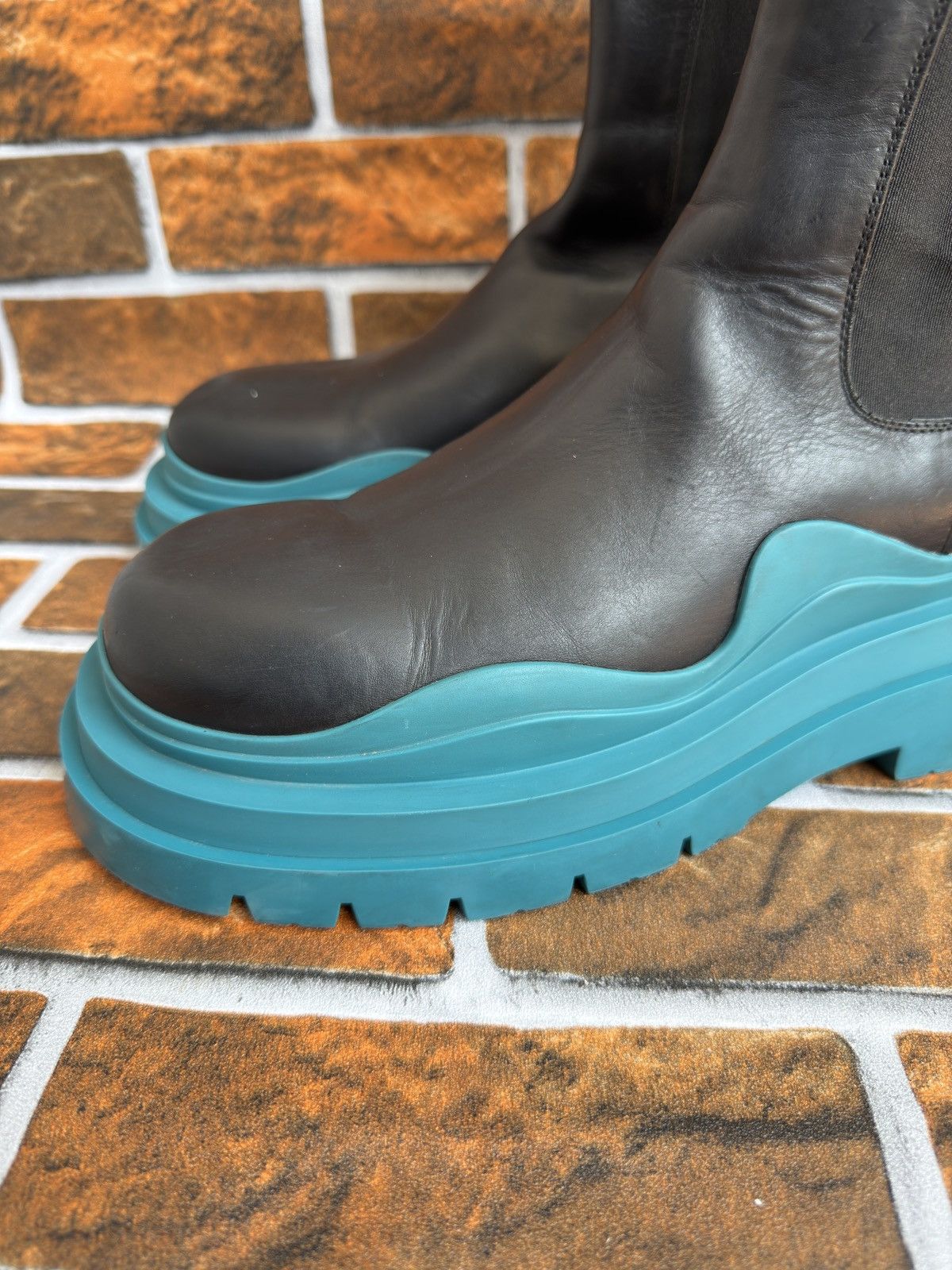 Bottega Veneta 🔥😮‍💨Tire boots Size US 8.5 / EU 41-42 - 2 Thumbnail
