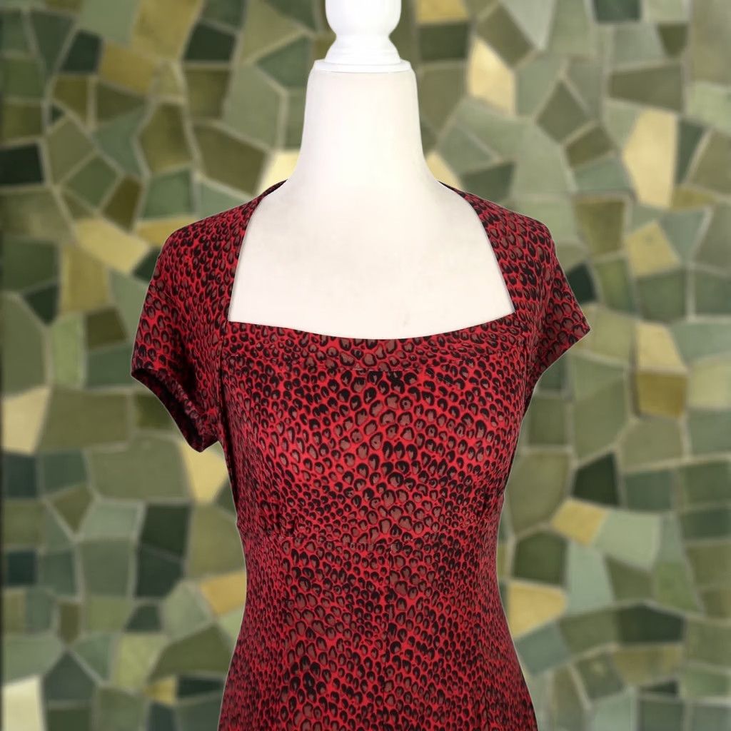 Norma Kamali Norma Kamali dress Jersey Knee Length S Red/Leopard Print Square Neck Short Sleeve Womens Size S / US 4 / IT 40 - 1 Thumbnail