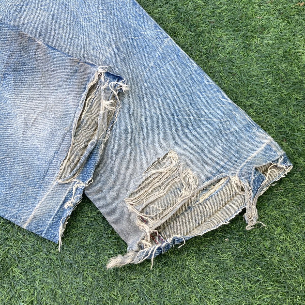 Hysteric Glamour CO & LU DISTRESSED JEANS Size US 35 - 16 Thumbnail