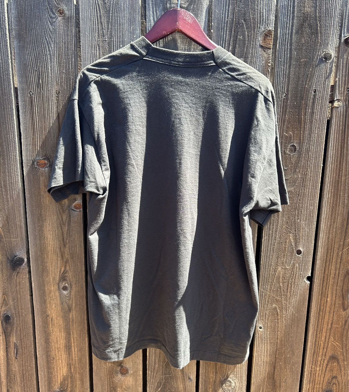 Fruit Of The Loom × Vintage VINTAGE 90’s ELVIS PRESLEY BIKER HARLEY GRAPHIC TEE USA Size US XL / EU 56 / 4 - 4 Thumbnail