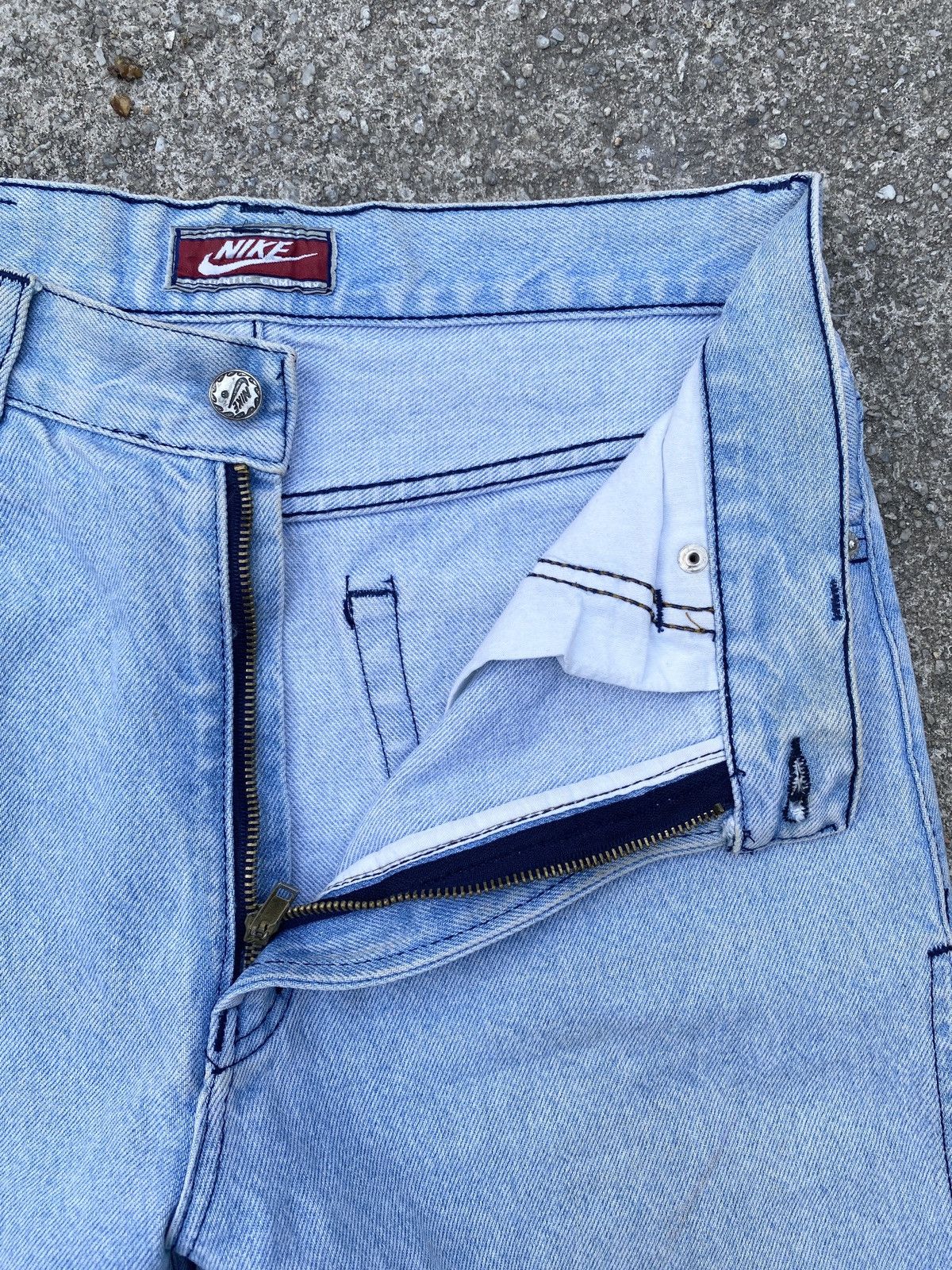 Nike × Vintage 1990s - Nike Light Wash Jeans Wear Size US 31 - 16 Thumbnail