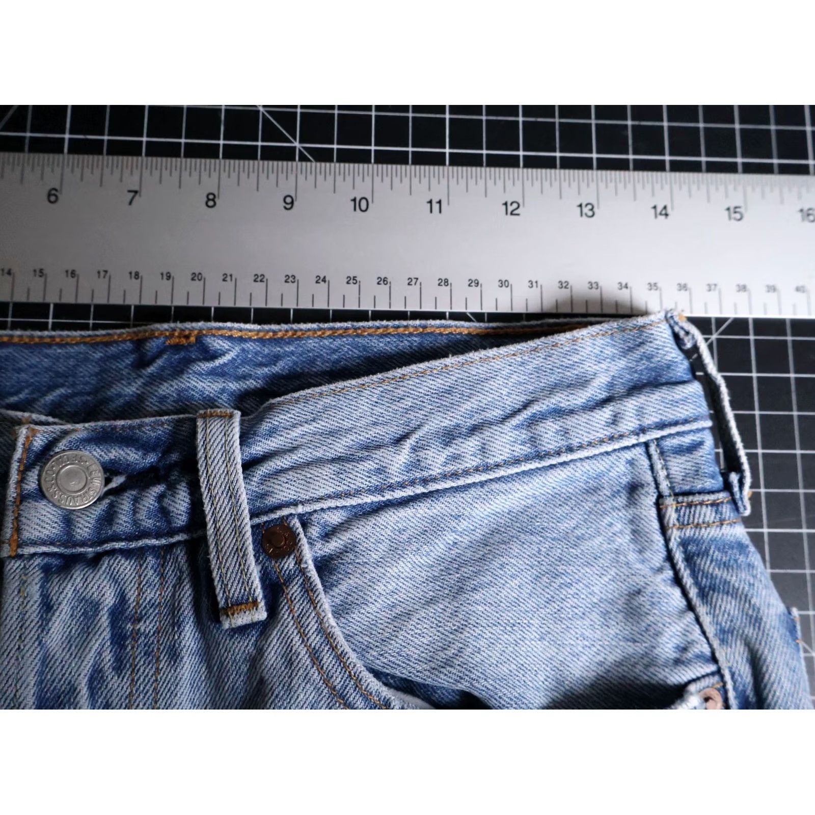 Levi's Levi's Premium 501 Jeans Women 26 x 32 Blue Big E Denim Button Fly 100% Cotton Vintage N/A Size 26" / US 2 / IT 38 - 6 Thumbnail